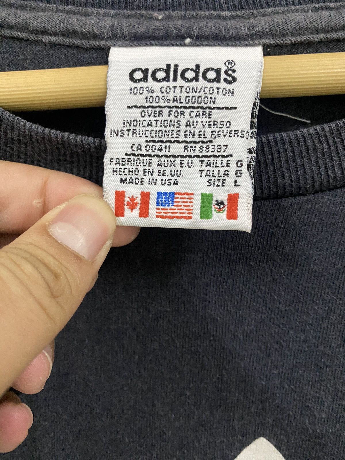 Adidas × Vintage Vintage Adidas logo front back Size US L / EU 52-54 / 3 - 3 Thumbnail