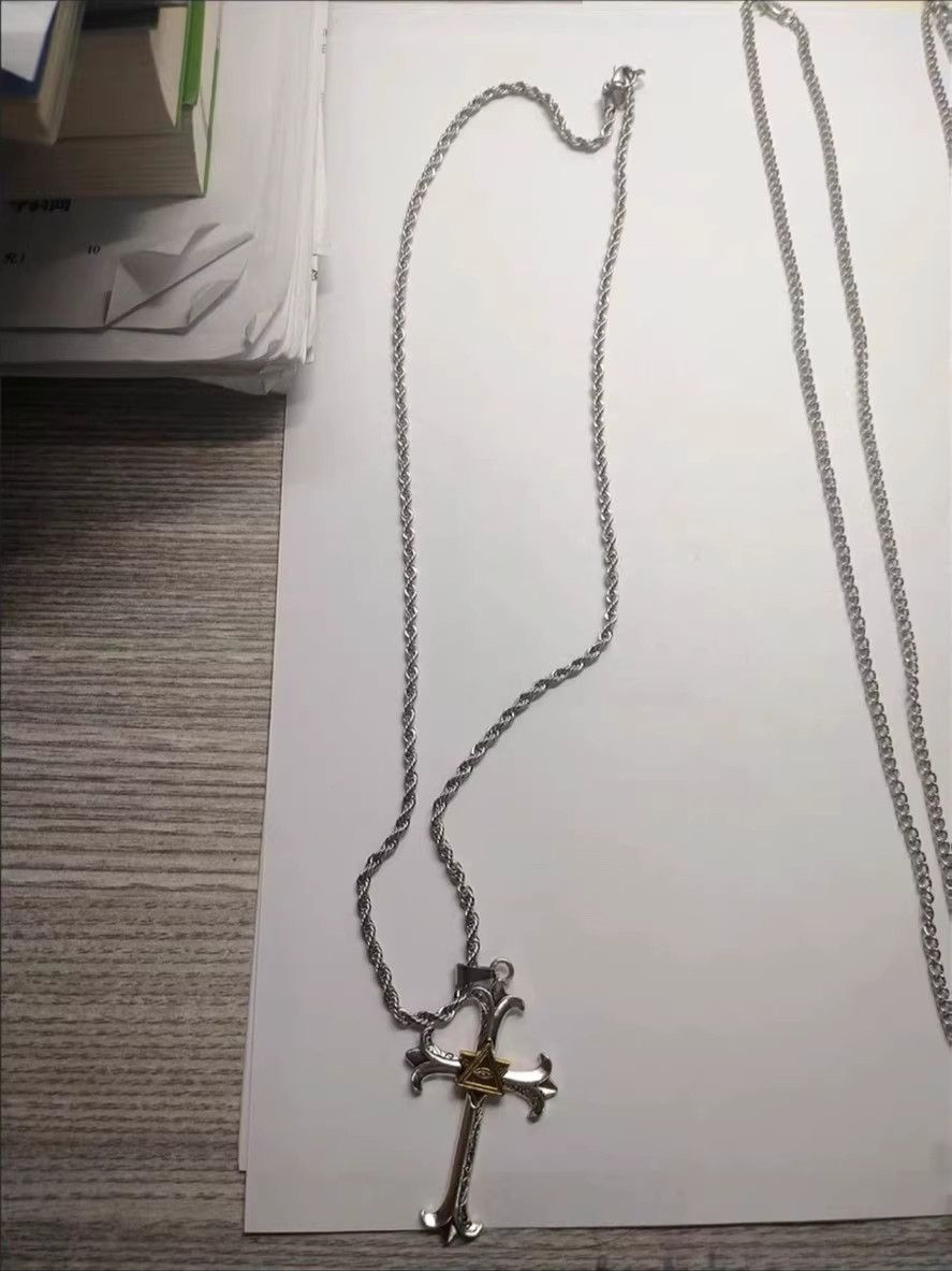 VIBE Chrome Cross Necklace Vintage chain Size ONE SIZE - 5 Thumbnail