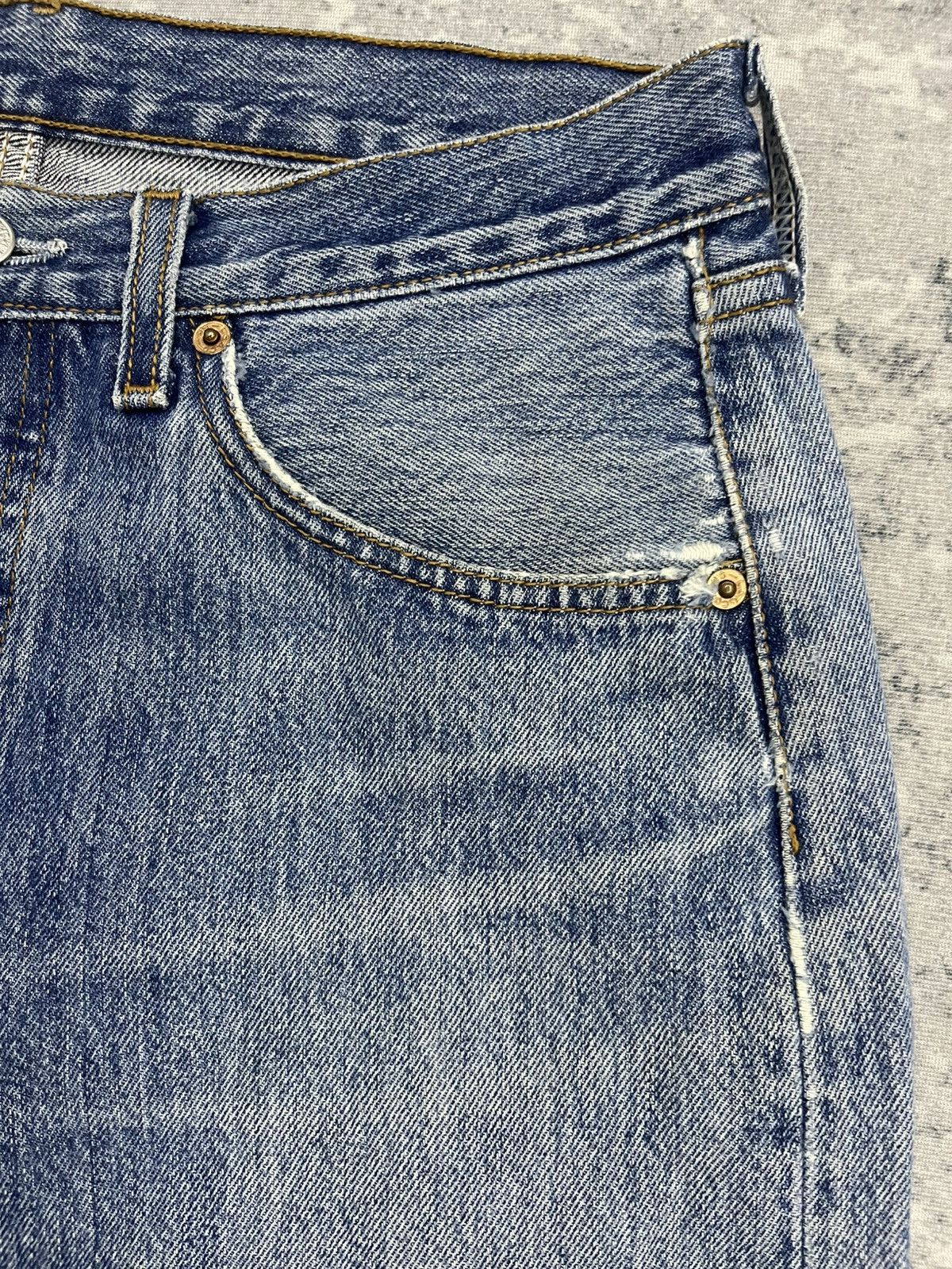 Levi's Thrashed Vintage Levi’s 501 Destructed Light Wash Size US 31 - 4 Thumbnail