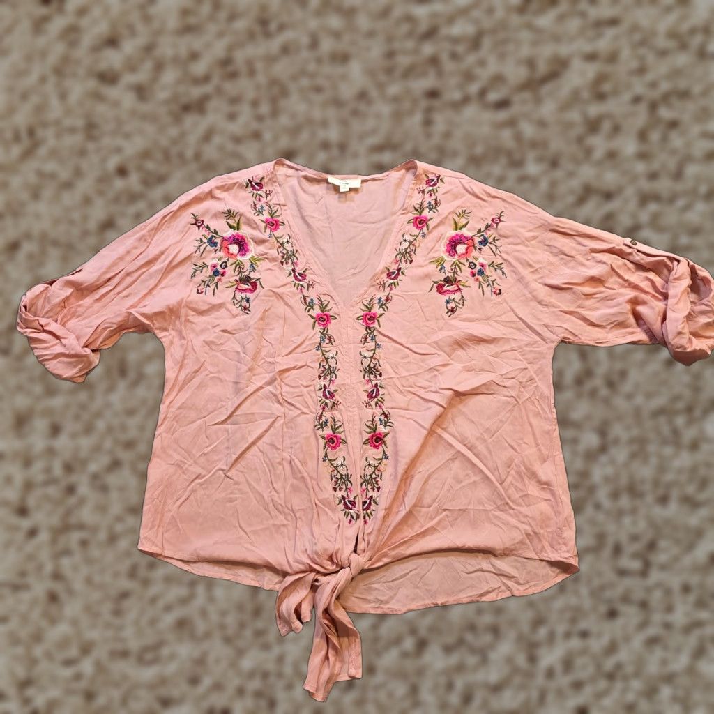 Pinko Entro Blouse Shirt Womens 1X Pink Floral Embroidered Tie Waist Boho Cottage Fall Spring Winter Casual Basic V-Neck 3/4 Sleeve Roll Tab Sleeve Pullover Size XL / US 12-14 / IT 48-50 - 1 Thumbnail