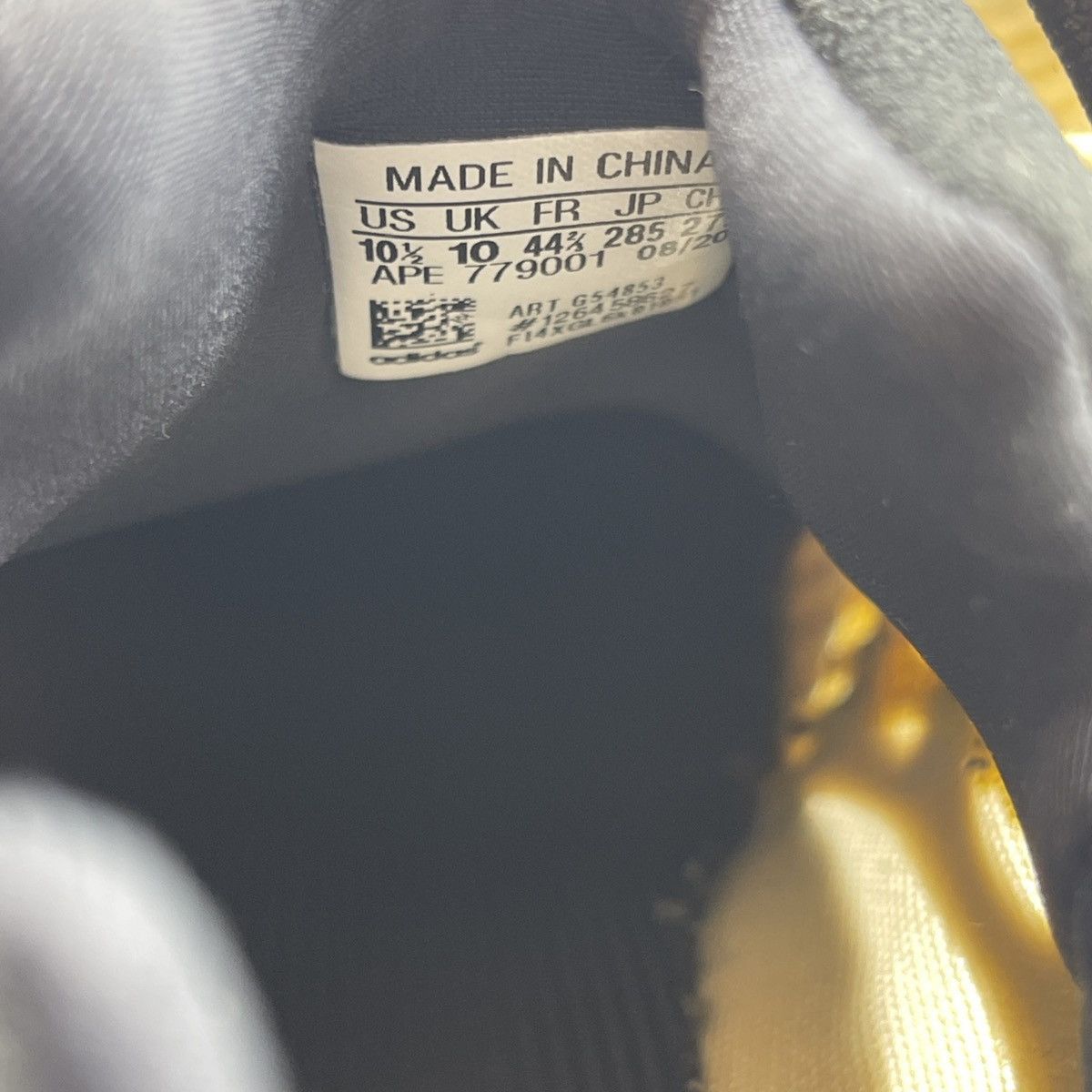 Adidas Yeezy 700 safflower Size US 10.5 / EU 43-44 - 8 Thumbnail