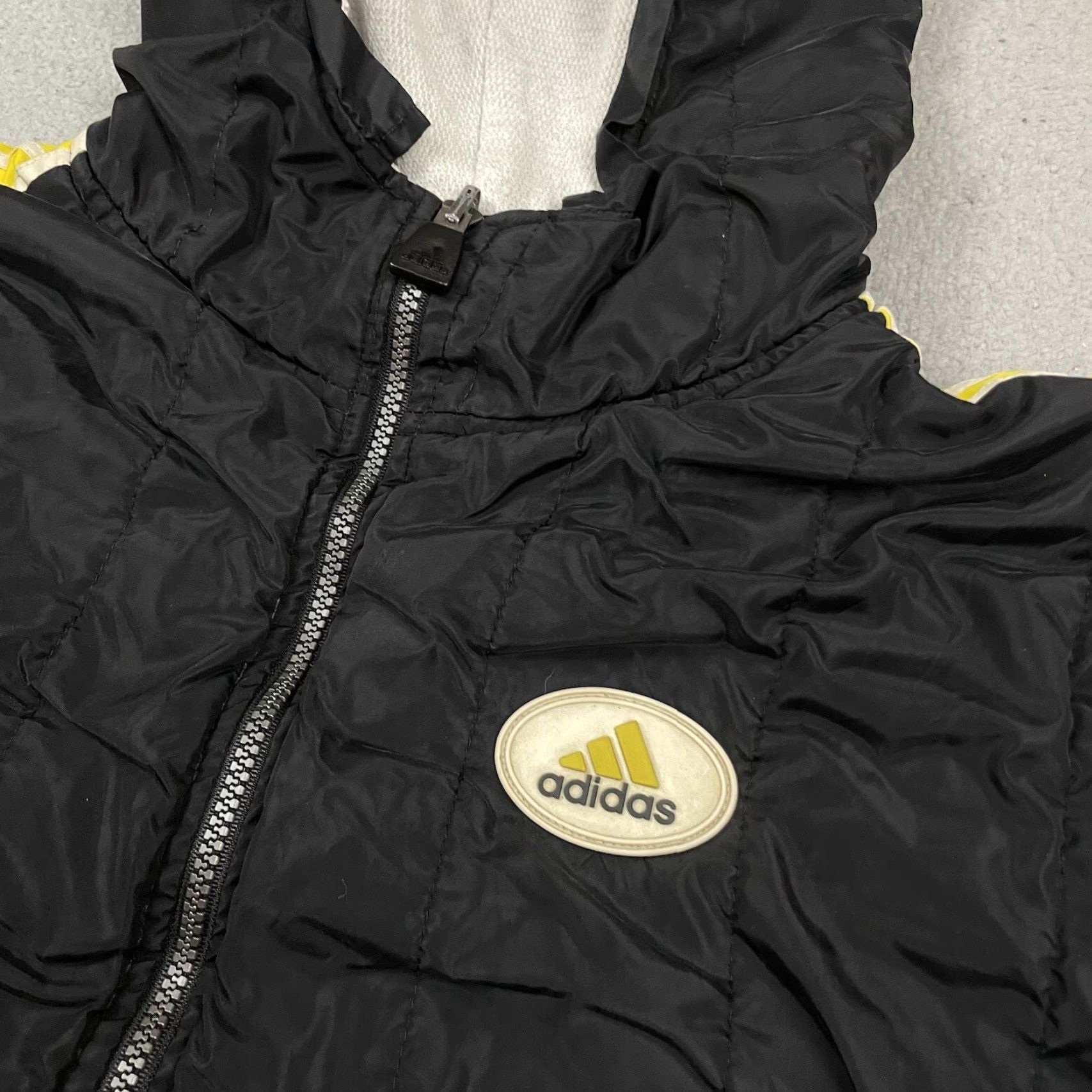 Adidas VINTAGE Adidas Jacket Mens Black Reversible Windbreaker Hooded Embroidered Gray Size M Size US M / EU 48-50 / 2 - 3 Thumbnail