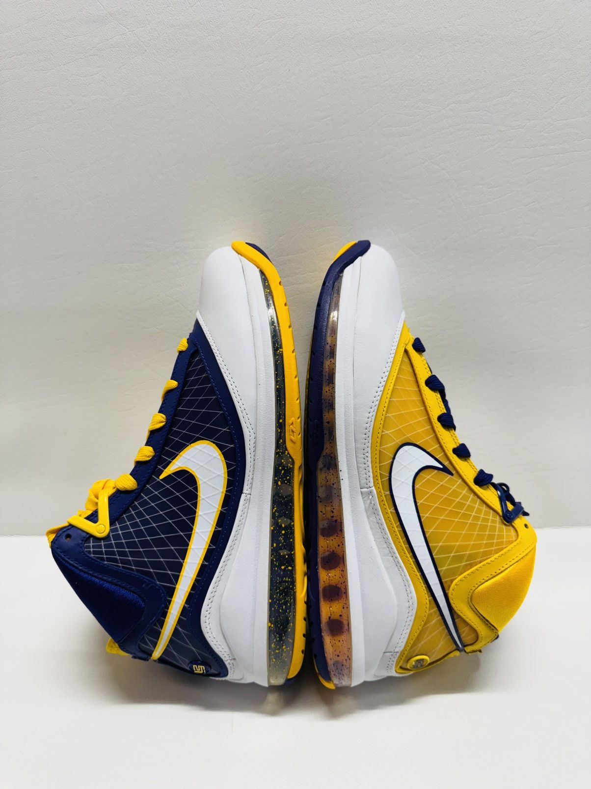 Nike Nike LeBron 7 Media Day Lakers Purple/Gold | Grailed display picture 1
