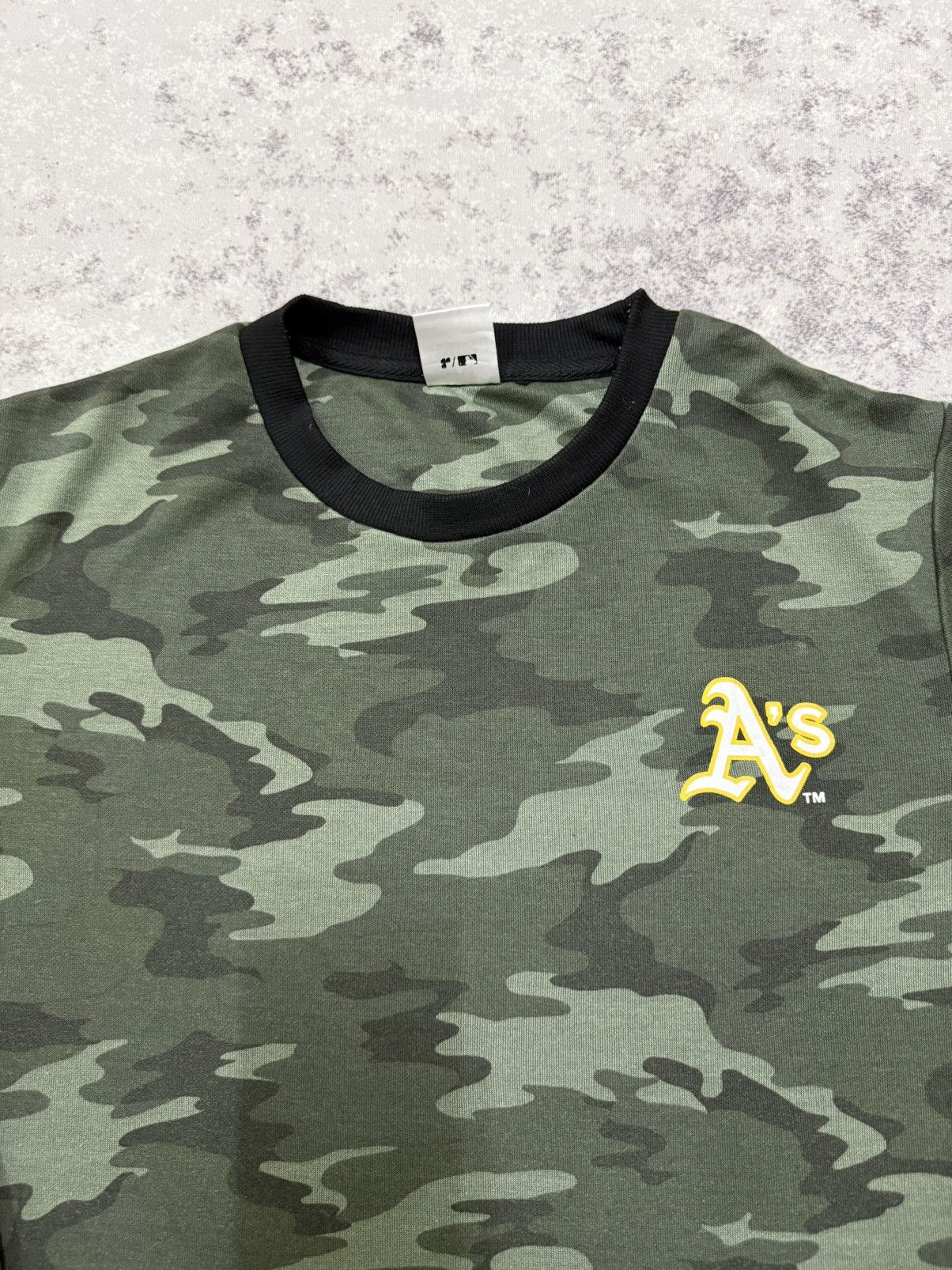 MLB Mlb Oakland A’s Nightwear Design Camo Longsleeve Shirt Size US M / EU 48-50 / 2 - 6 Thumbnail
