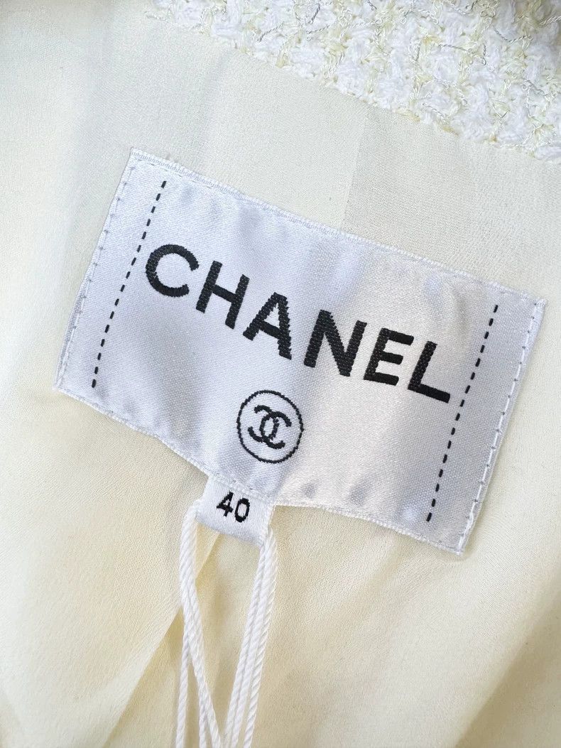 Chanel Chanel Knitted jacket with diamond buckle Size S / US 4 / IT 40 - 5 Thumbnail