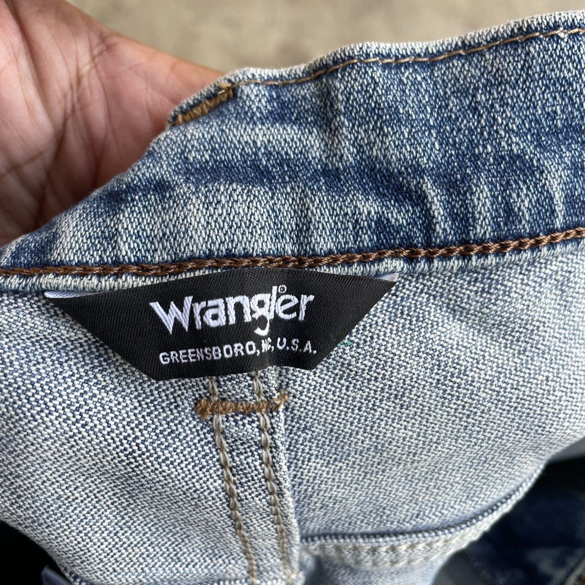 Wrangler 🔥Vintage Wrangler Stoned Washed Ripped Distress Denim Jeans Size US 30 / EU 46 - 13 Thumbnail