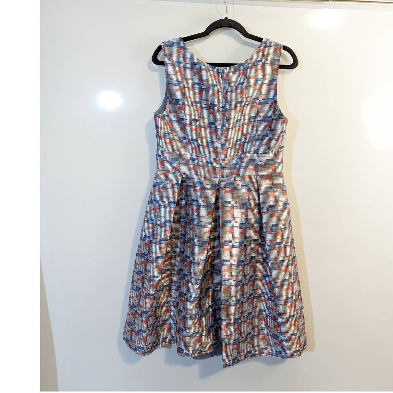 Armani Collezioni houndstooth tweed sleeveless sz 6 red white blue dress Size M / US 6-8 / IT 42-44 - 11 Thumbnail