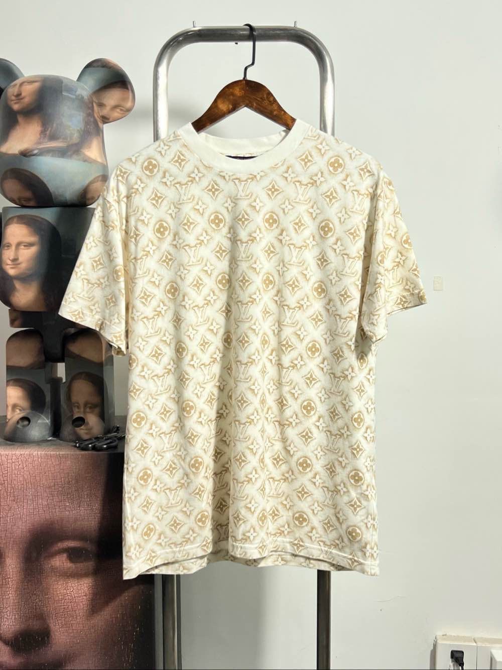 Louis Vuitton Louis Vuitton Monogram T-Shirt Size M Size US M / EU 48-50 / 2 - 1 Thumbnail