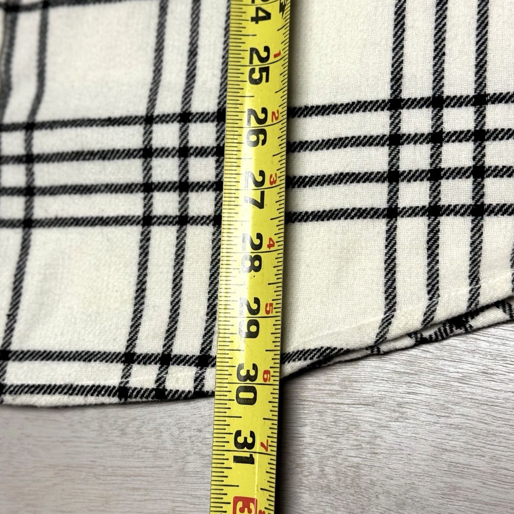 H&M H&M Heavyweight Flannel Shirt Shacket Men’s M Black & White Plaid Button-Up Casual Size US M / EU 48-50 / 2 - 7 Thumbnail