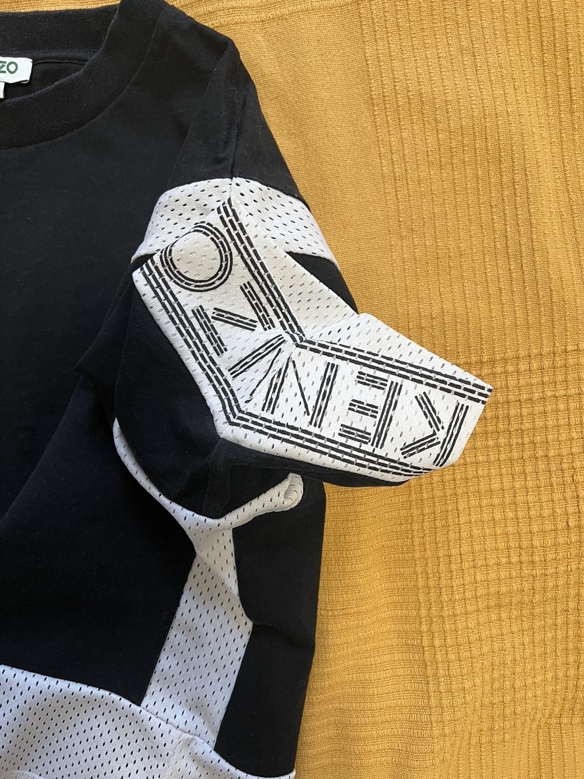 Kenzo Kenzo Black and White Mix Mesh Boxy Crop T-Shirt Size XS / US 0-2 / IT 36-38 - 5 Thumbnail