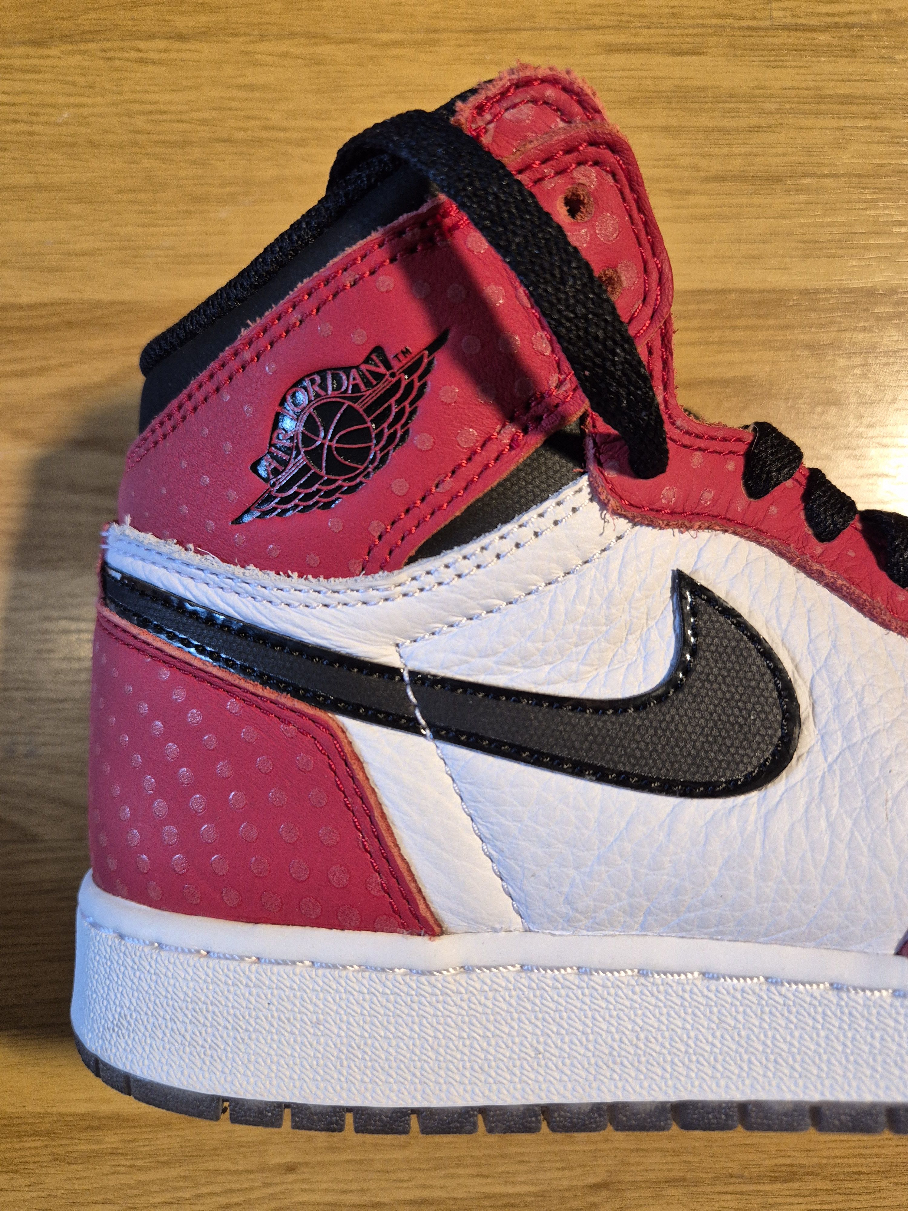 Jordan Brand Marvel x Air Jordan 1 Retro High Origin Story (GS) Size US 6 / EU 39 - 8 Thumbnail
