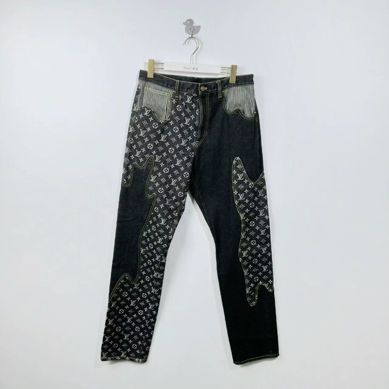 Louis Vuitton louis vuitton x nigo deconstructed logo jeans Size US 30 / EU 46 - 1 Thumbnail