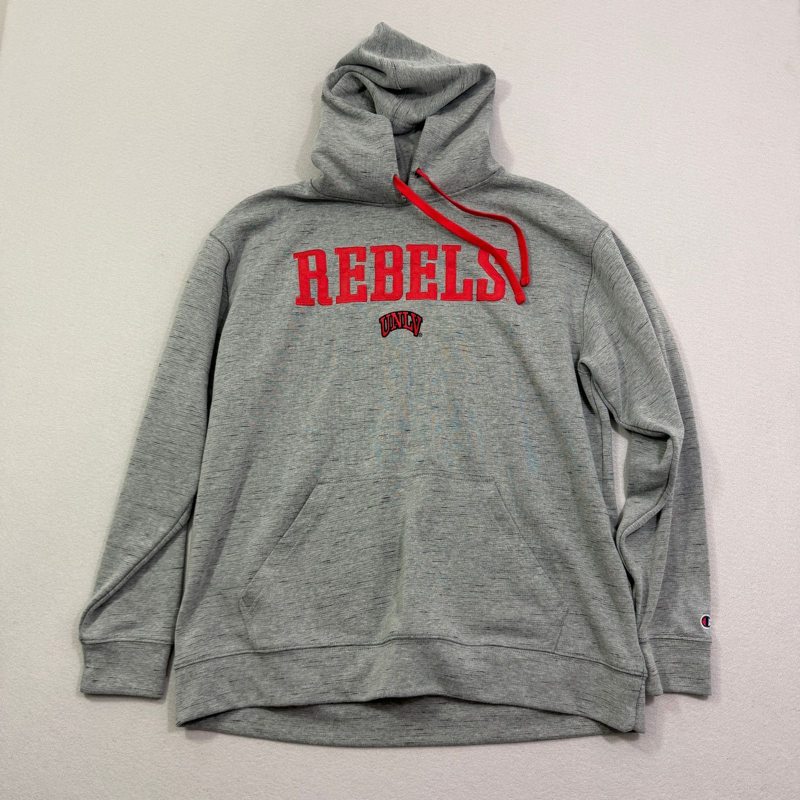 Champion Champion UNLV Rebels Hoodie Men's XL Gray Red Nevada Vegas Size US XL / EU 56 / 4 - 1 Thumbnail