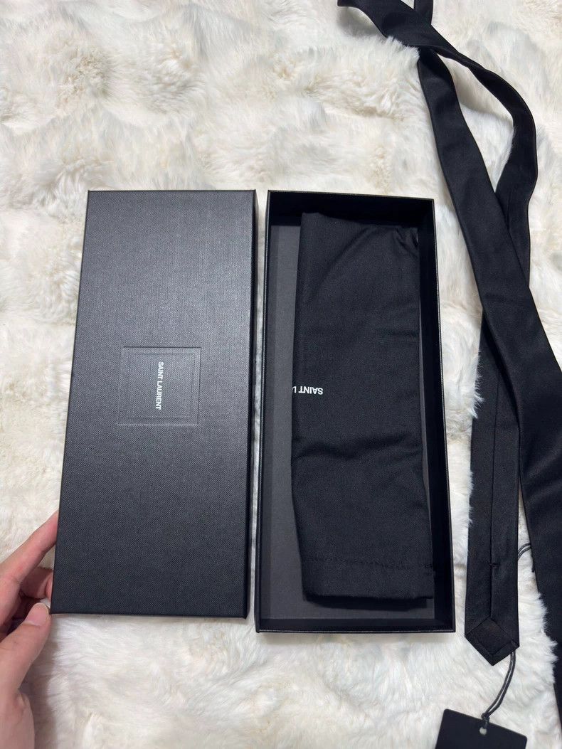 Saint Laurent Paris Saint laurent paris 24 New Silk Tie 2506-Nextarrow Size ONE SIZE - 8 Thumbnail
