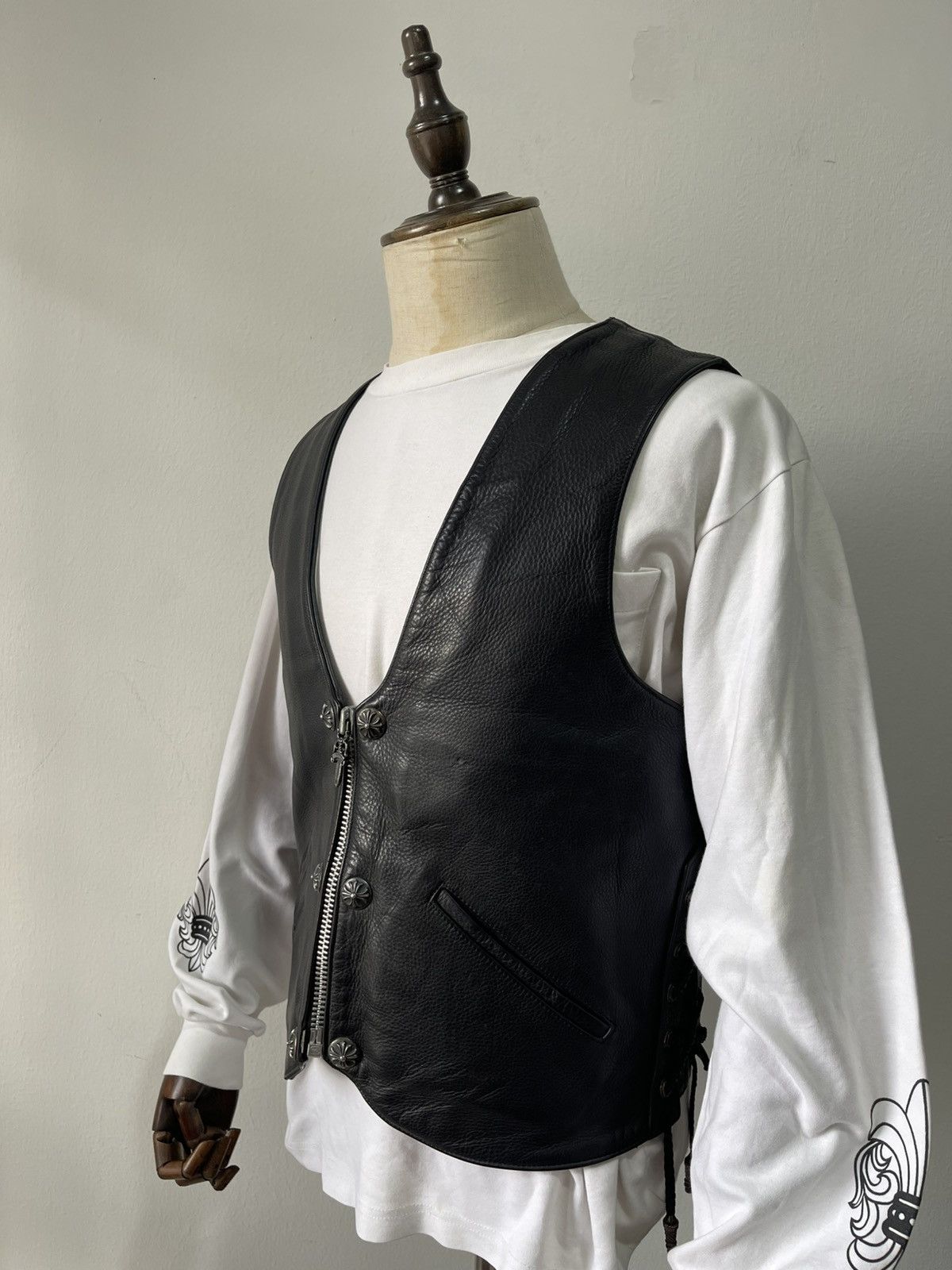 Chrome Hearts 1995 Iconic Chrome Hearts Six Button Leather Vest Size US M / EU 48-50 / 2 - 4 Thumbnail