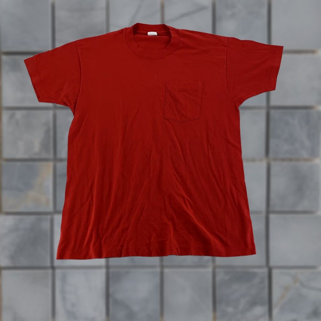 Fruit Of The Loom VINTAGE Fruit of the Loom Shirt Mens Large Red Pocket Tee USA Cotton 90s Size US L / EU 52-54 / 3 - 1 Thumbnail