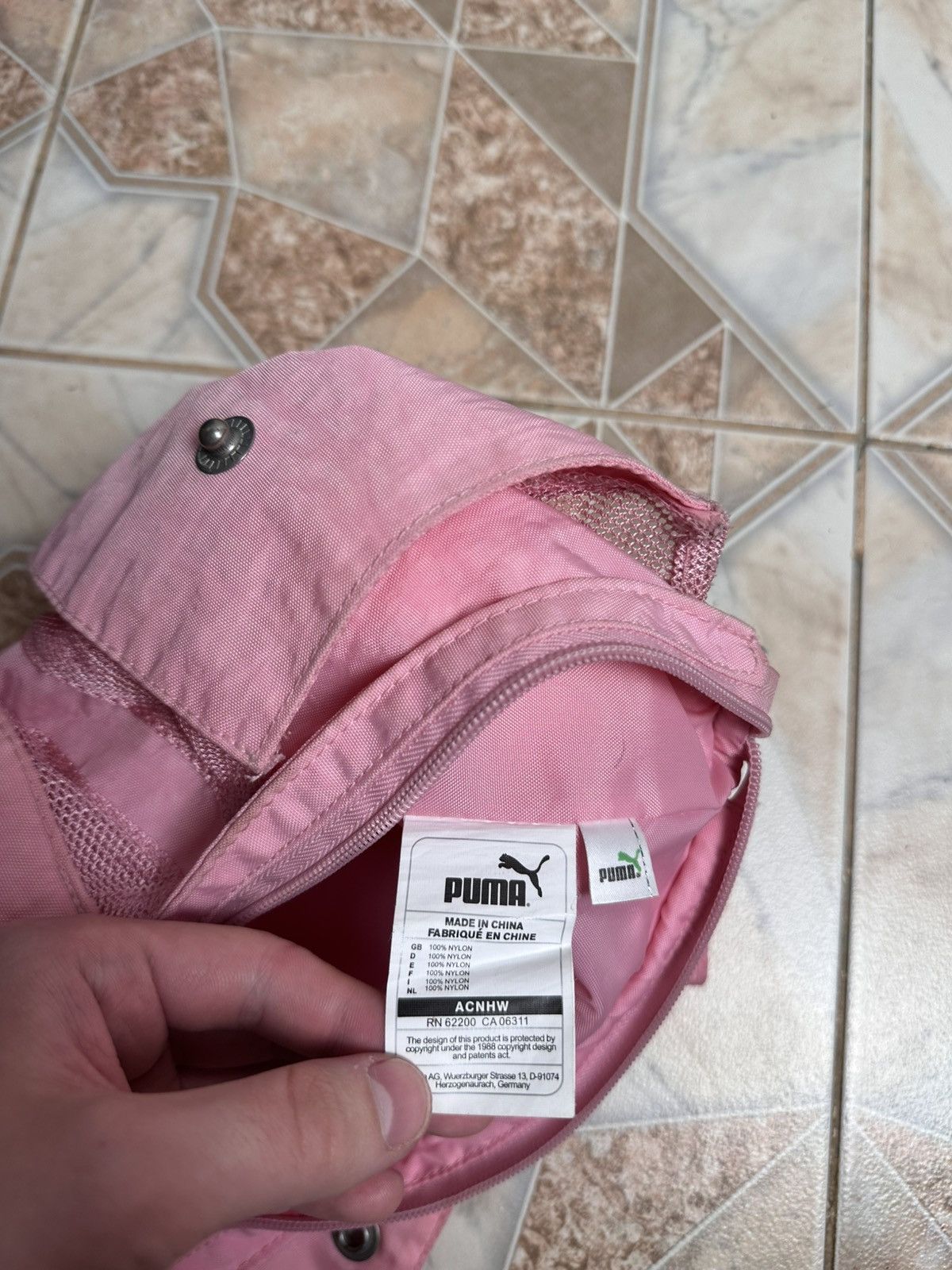 Puma × Vintage Puma Y2K Rounded Half Moon Pink Barbie Handbag Size ONE SIZE - 13 Thumbnail