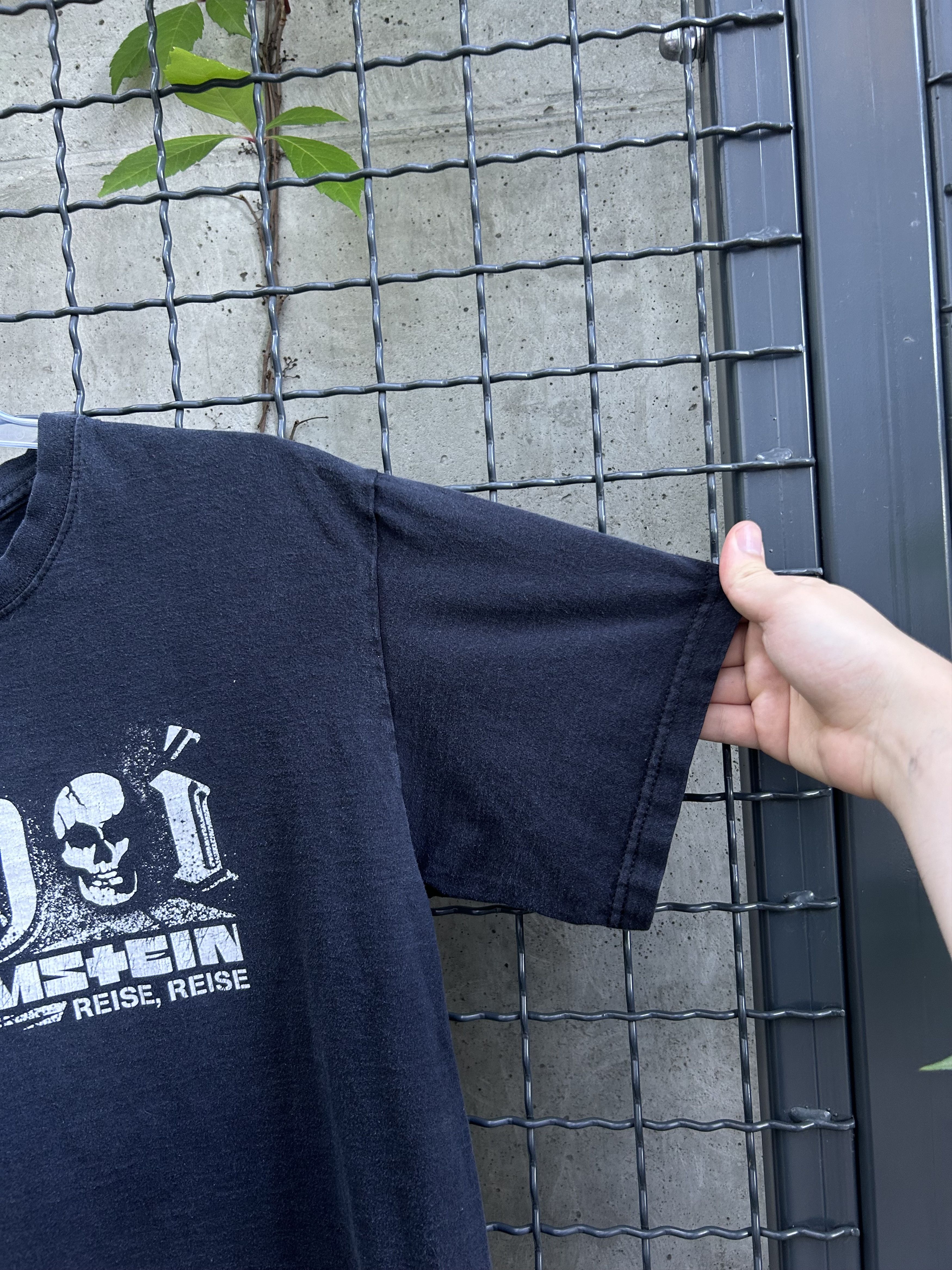 Band Tees Vintage 2000s Rammstein Reise, Reise Rock Band T-shirt Size US M / EU 48-50 / 2 - 10 Thumbnail