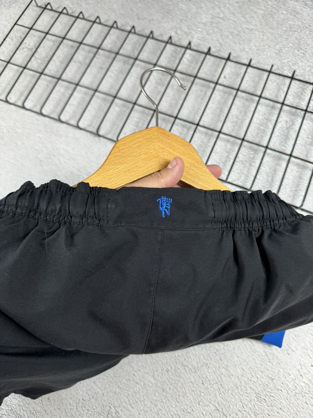 Nike × Vintage Vintage Manchester United Nike Drill Shorts y2k Blokcore S Size US 31 - 8 Thumbnail