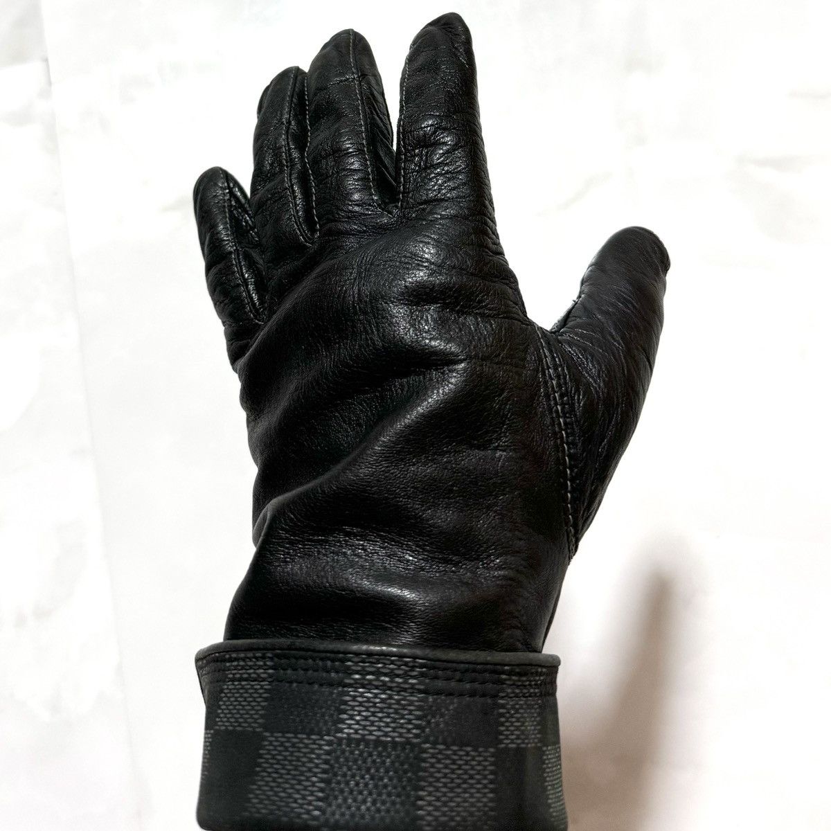 Louis Vuitton Louis Vuitton Damier Graphite switching lamb leather gloves Size ONE SIZE - 12 Thumbnail