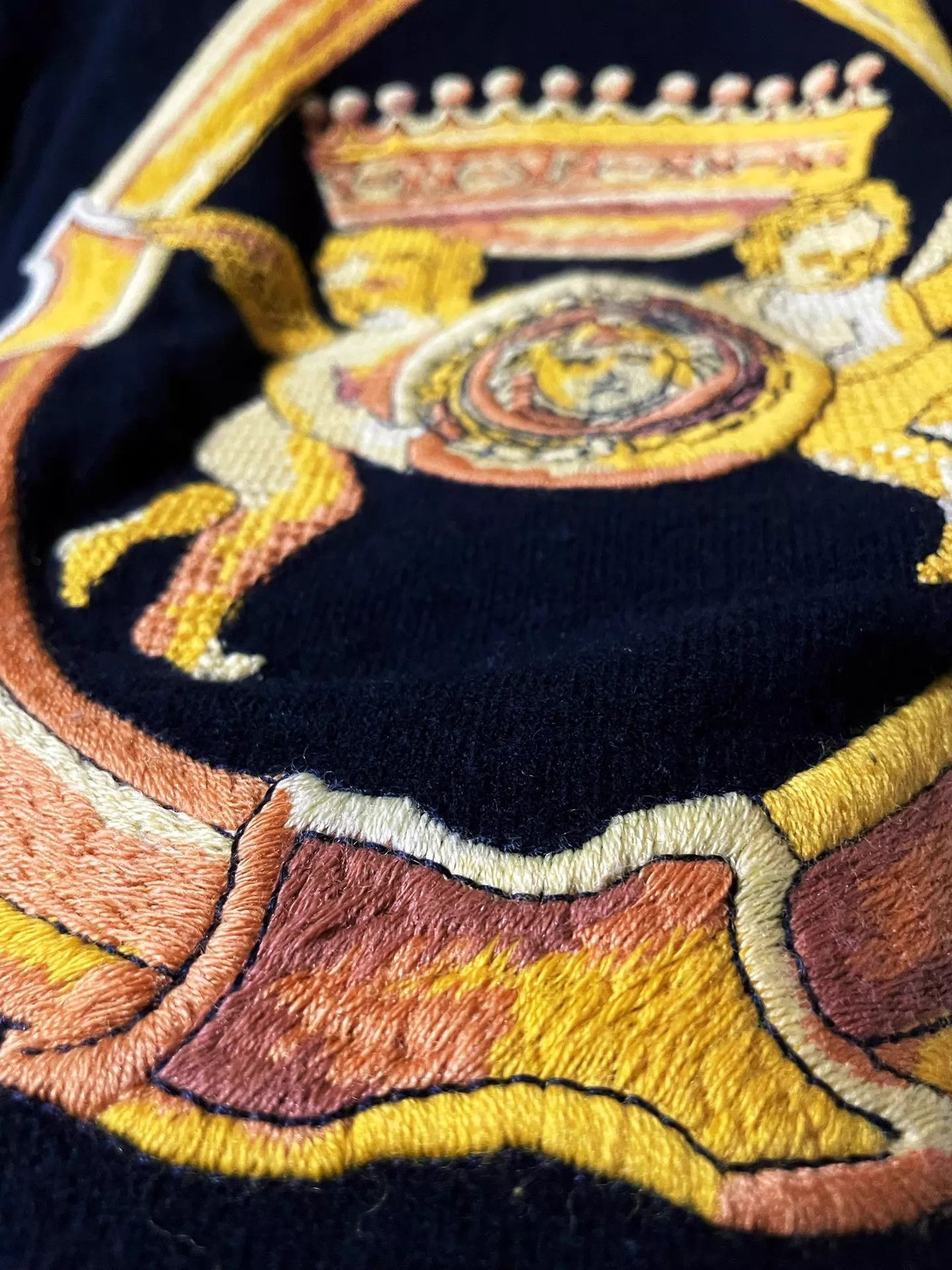 Versace Versace Runway Angel Medusa Embroidered Wool Knit Sweater Size US L / EU 52-54 / 3 - 4 Thumbnail
