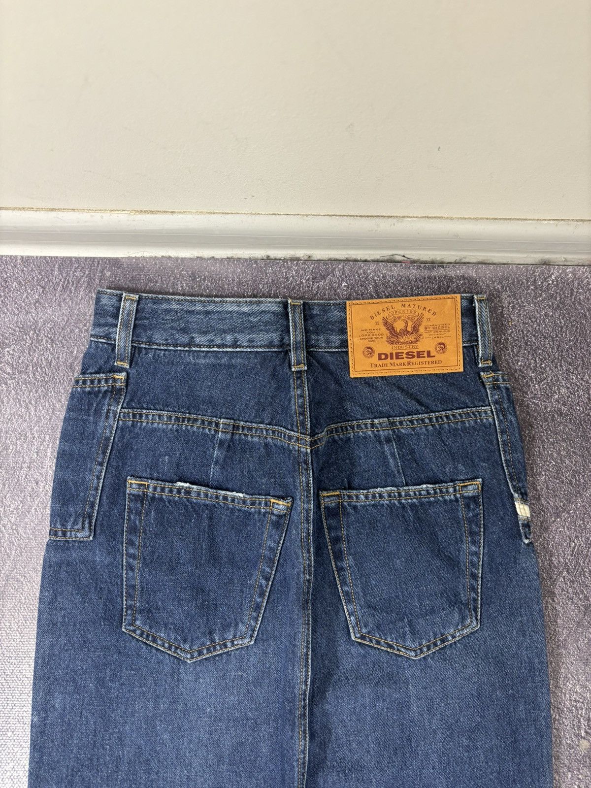 Diesel Diesel De-Pau-Sp1 NWT Women’s Blue Knee Length Denim Skirt Size 24" / US 00 / IT 34 - 17 Thumbnail