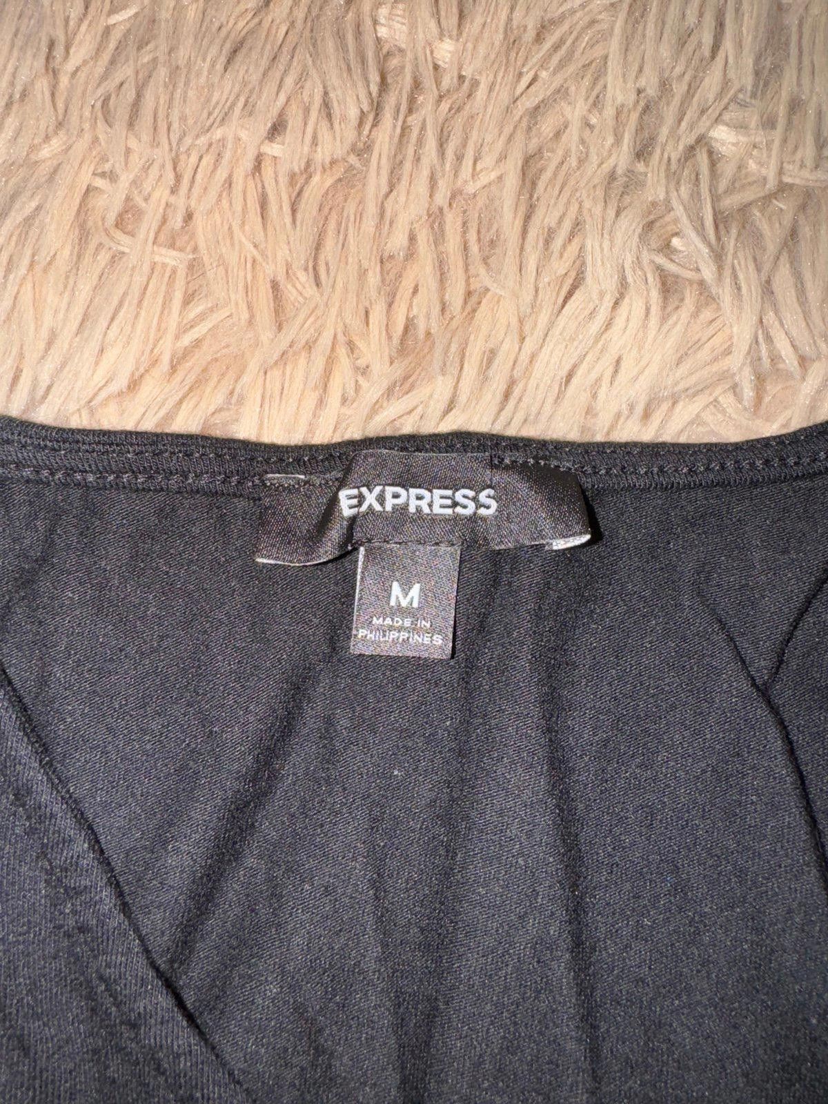 Express Women’s Medium Black Sleeveless Blouse Size M / US 6-8 / IT 42-44 - 3 Thumbnail