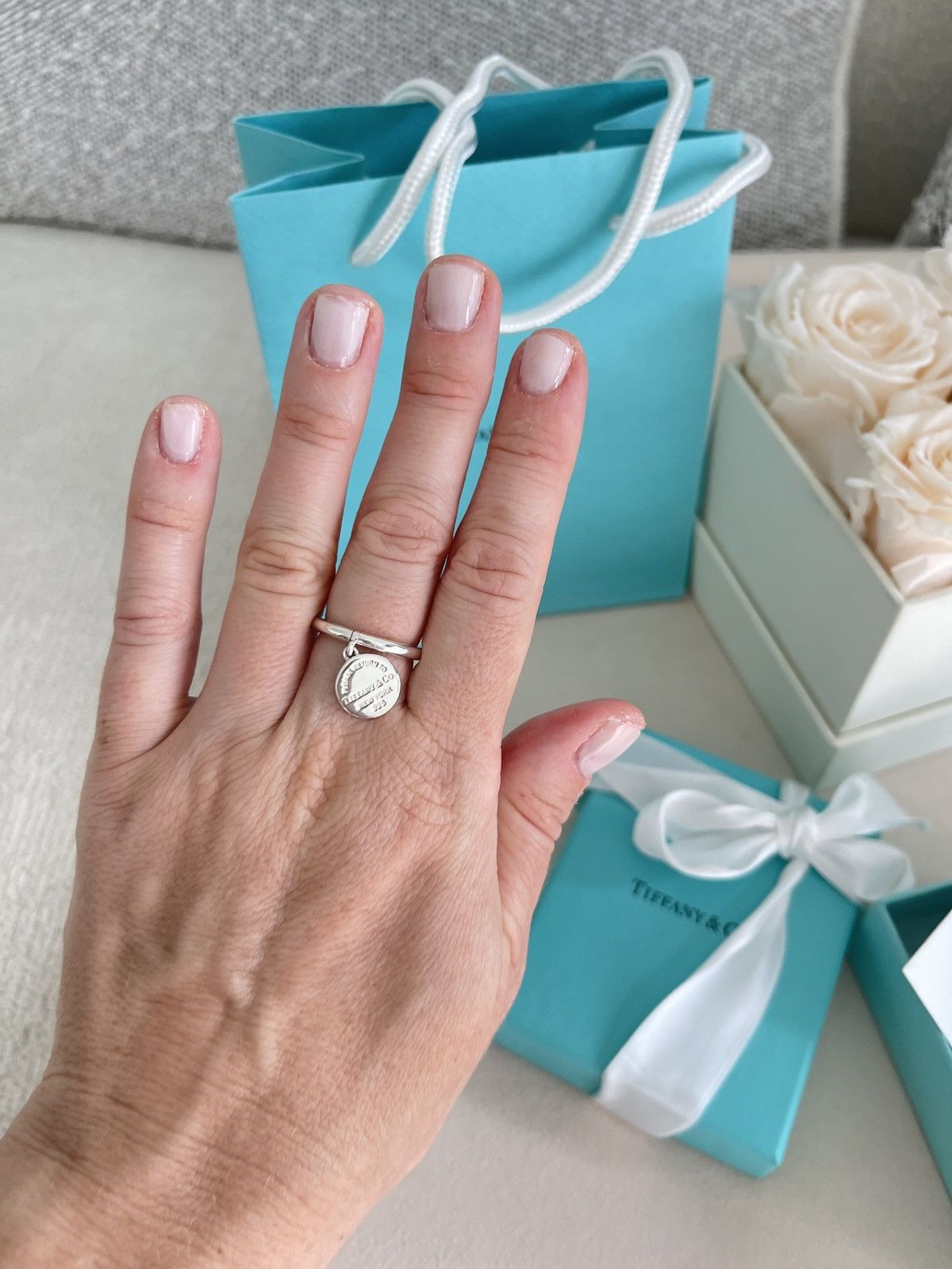 Tiffany & Co. Return To Tiffany Round Charm Ring Silver 5.75 NEW $650 Size ONE SIZE - 6 Thumbnail