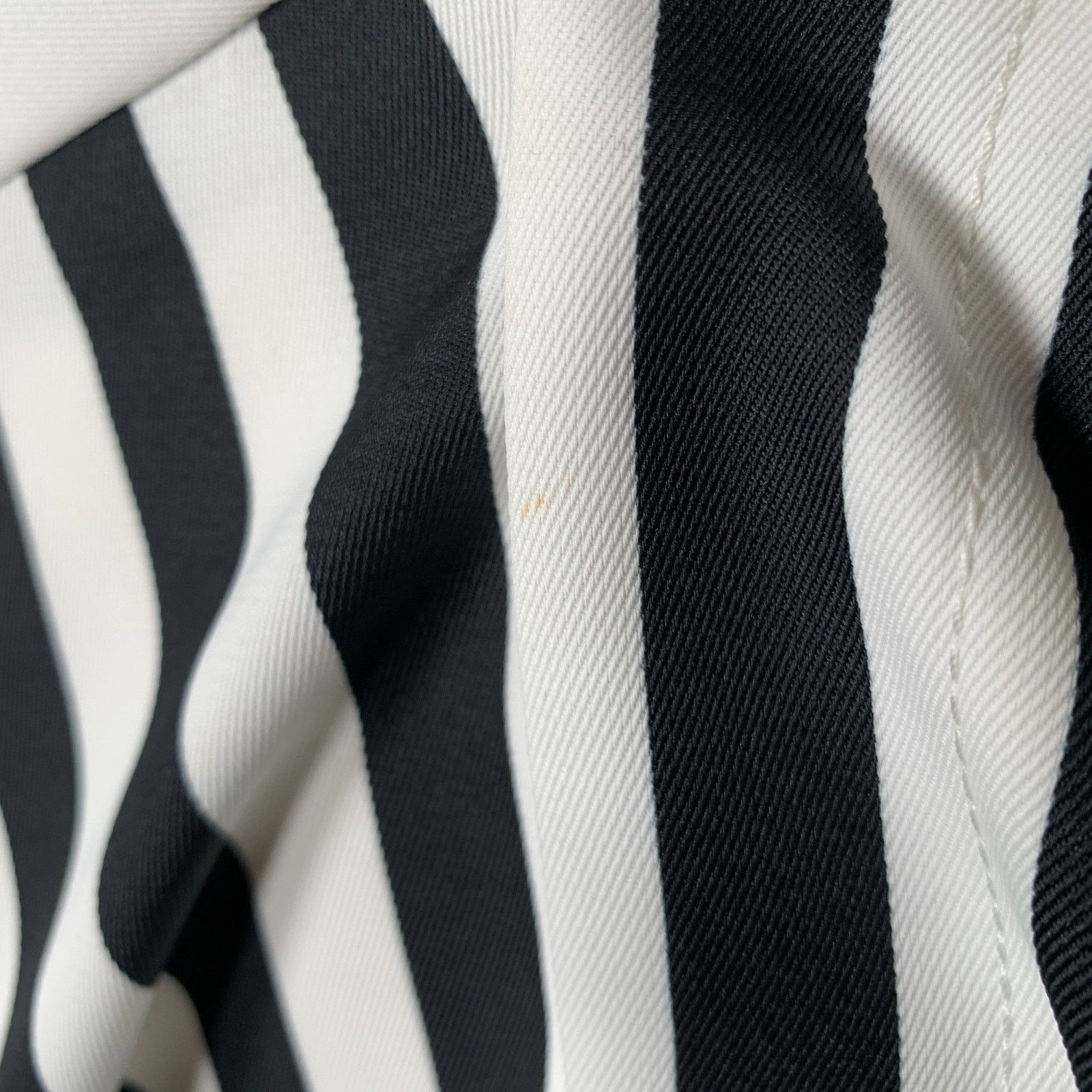 Marc Jacobs MARC JACOBS Size 6 Black White Polyester Stripe Pencil Skirt Size 28" / US 6 / IT 42 - 4 Thumbnail