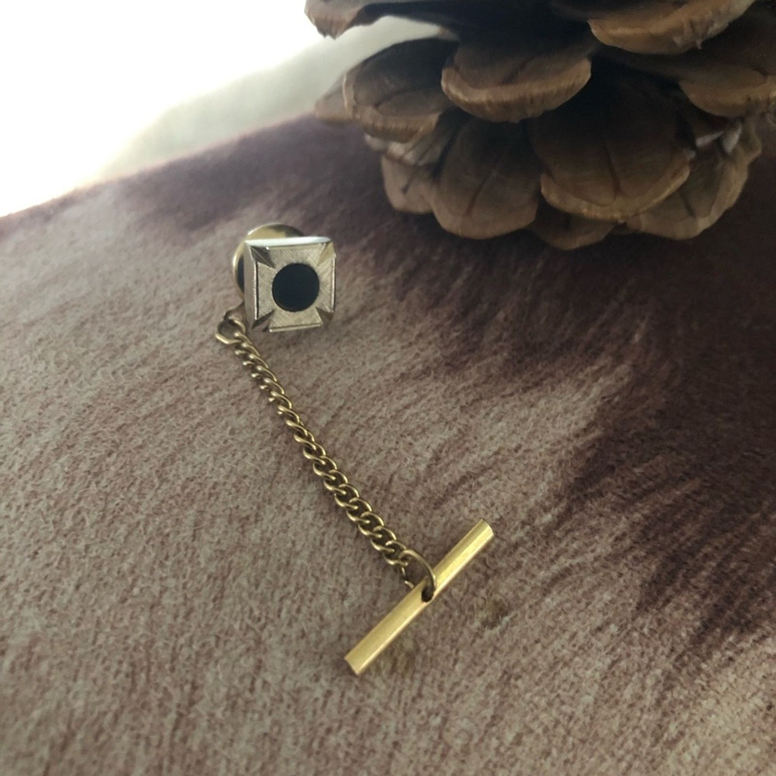 Vintage Vintage men’s black onyx tie tack tie pin with chain Size ONE SIZE - 1 Thumbnail