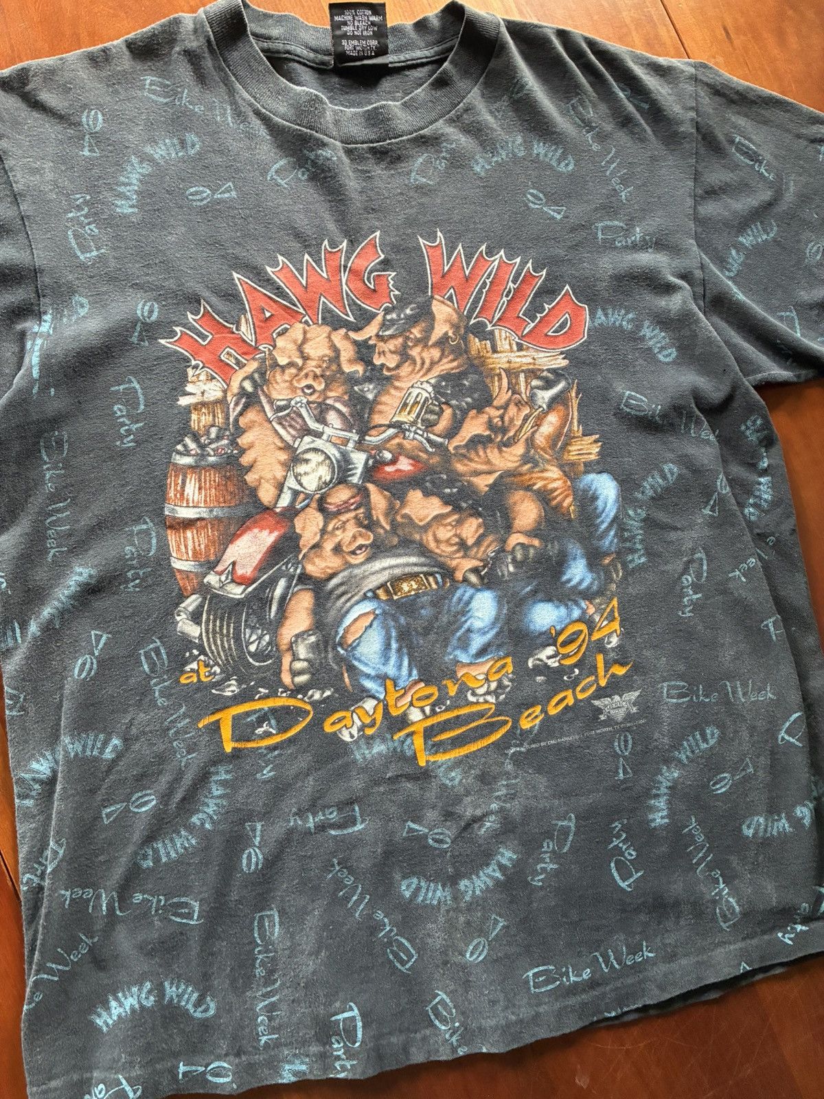 Vintage Vintage 3d Emblem hog wild tee shirt Size US L / EU 52-54 / 3 - 1 Thumbnail