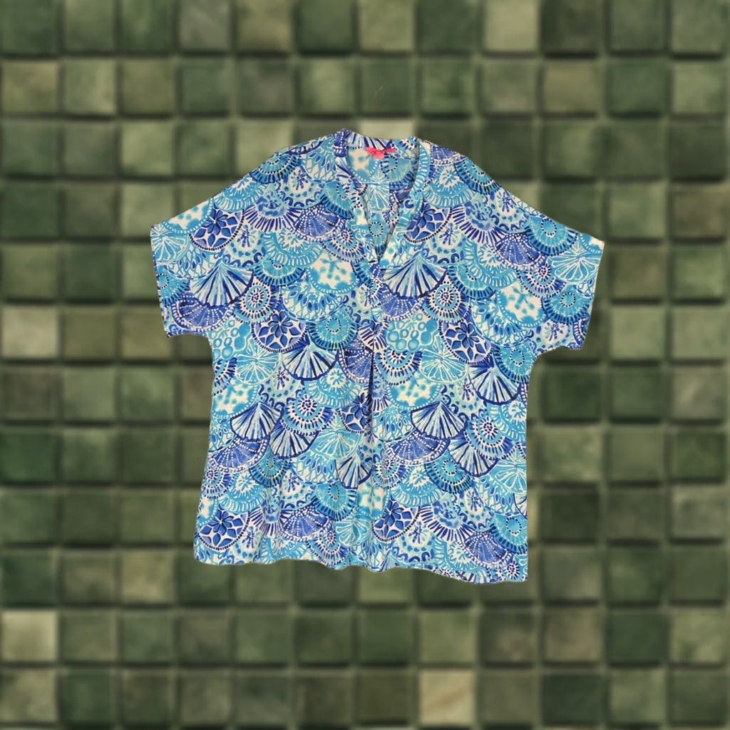 Lilly Pulitzer Lilly Pulitzer Cover Up Women Size S Blue Sea Shell Pattern Lightweight Beach Cruise Resort Size ONE SIZE - 1 Thumbnail