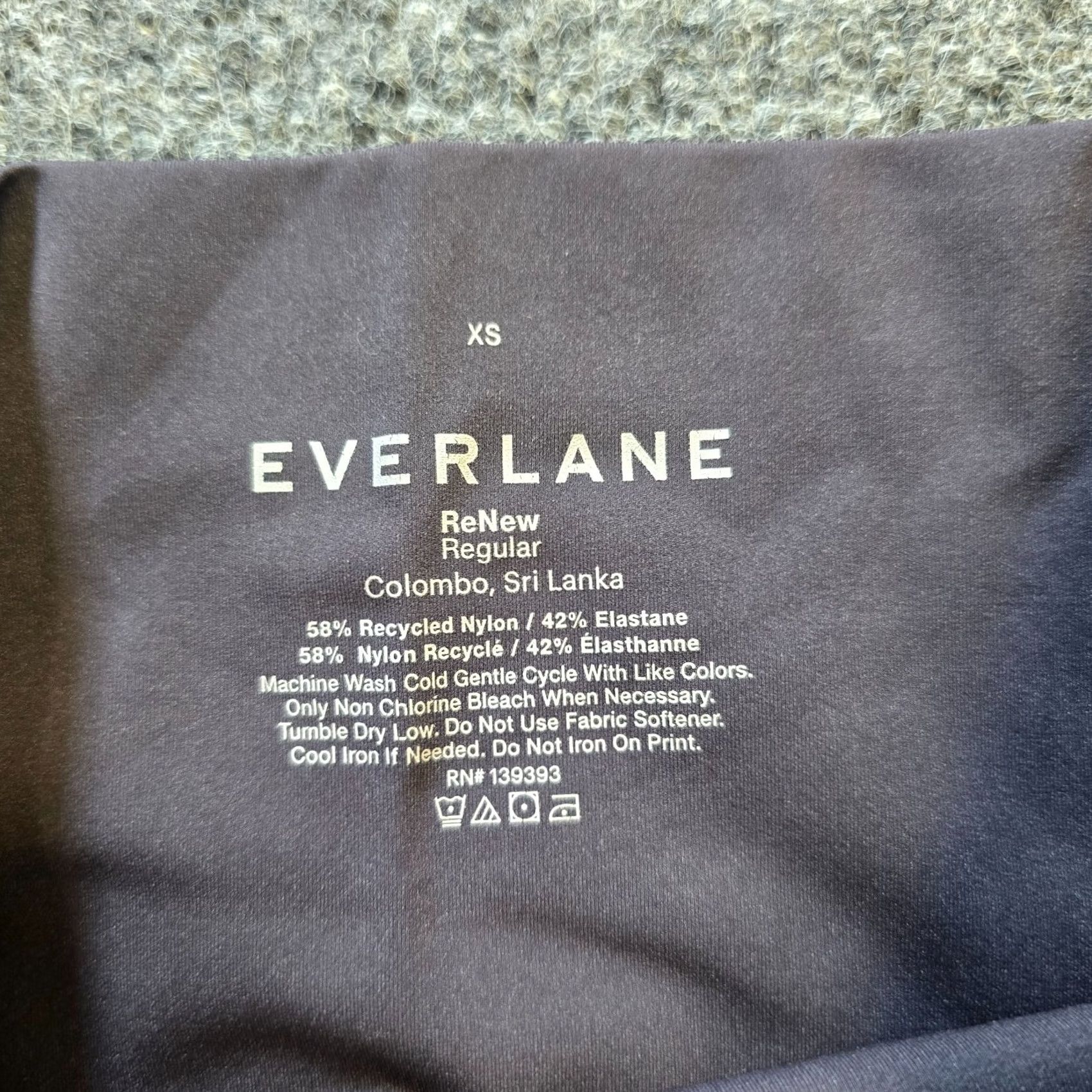 Everlane Brand: Explicitly mentions "Everlane. Size 26" / US 2 / IT 38 - 3 Thumbnail