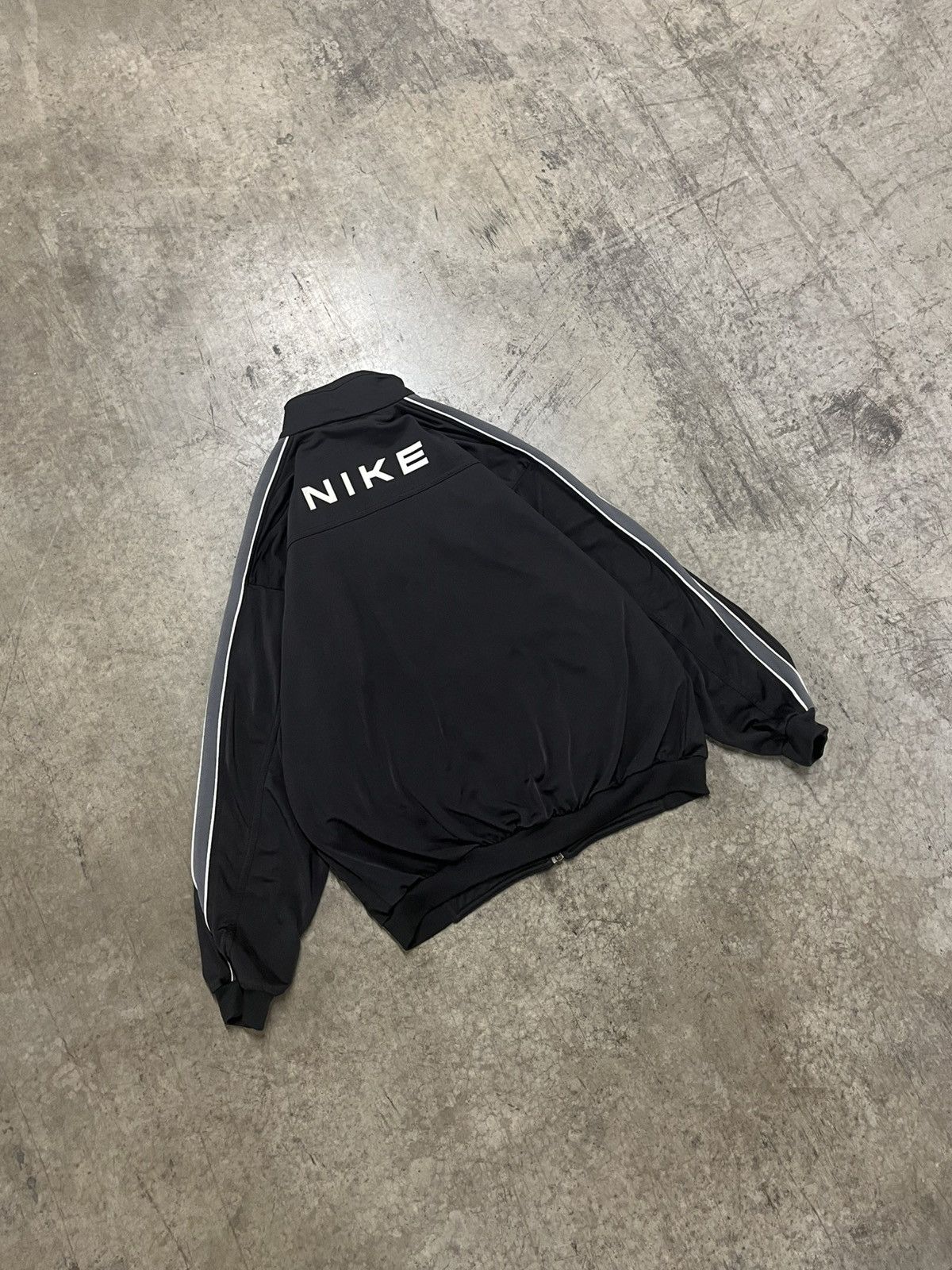 Nike × Vintage Nike y2k track jacket streetwear hype sport rare Size US L / EU 52-54 / 3 - 1 Thumbnail