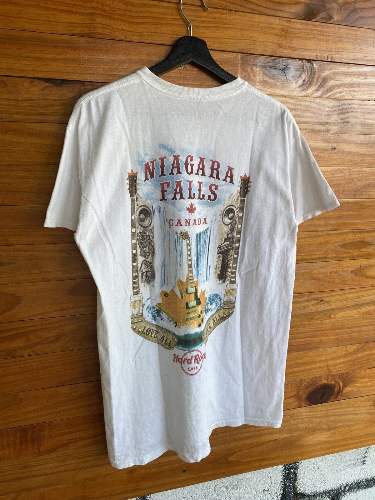Hard Rock Cafe Vintage Hard Rock Cafe Niagara Falls Canada White T-Shirt Size US M / EU 48-50 / 2 - 4 Thumbnail