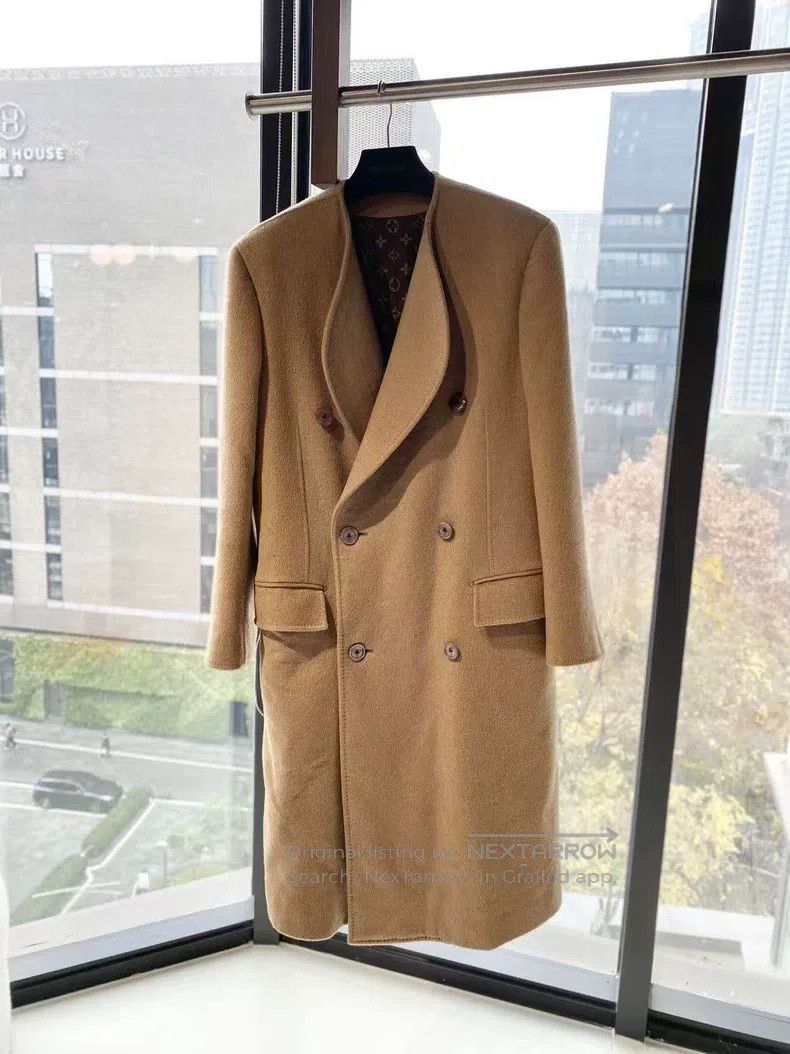Louis Vuitton Louis Vuitton 24ss full print khaki long coat with old flo Size XS / US 0-2 / IT 36-38 - 1 Thumbnail