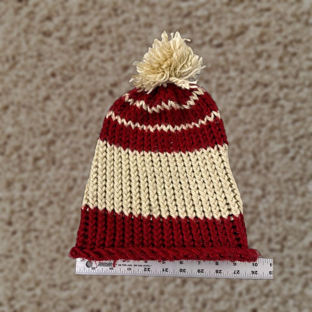 Vintage Handmade Beanie Toque Adult One Size Ivory Red Stripe Knit Acrylic Snow Ski Pom Hat Unisex Adults Winter Seasonal Mens Womens Size ONE SIZE - 1 Thumbnail