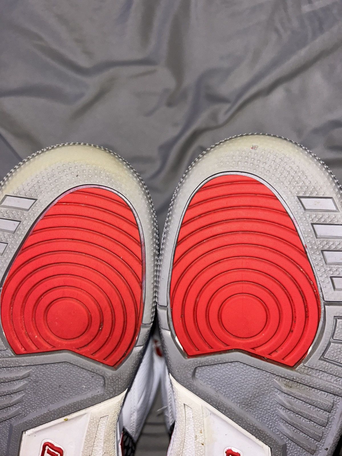 Jordan Brand Air Jordan 3 Retro “Fire Red” Size US 7 / EU 40 - 11 Thumbnail
