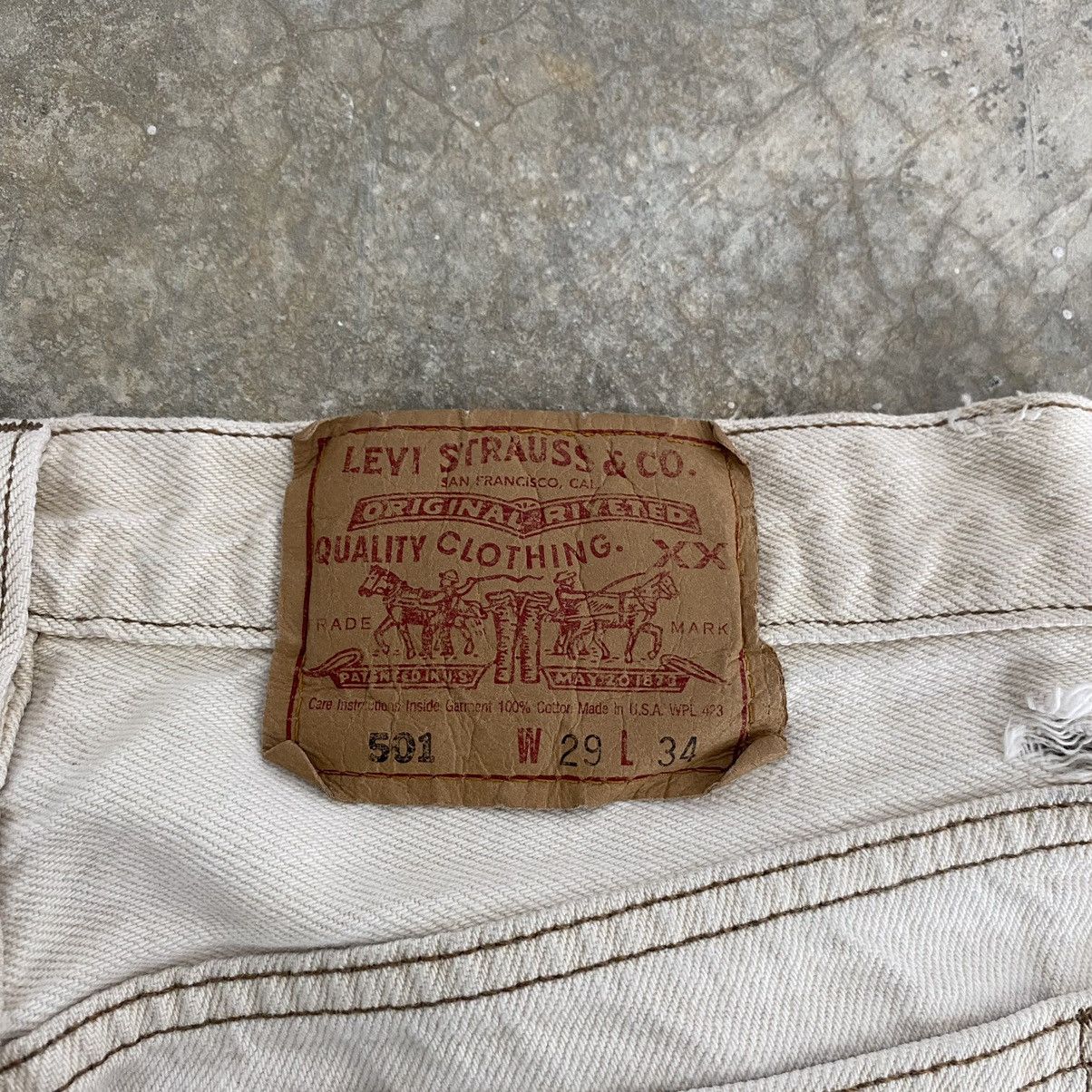 Levi's Size 27x33 Vintage 90’s Levis 501 Off White Denim Jeans Size US 27 - 21 Thumbnail