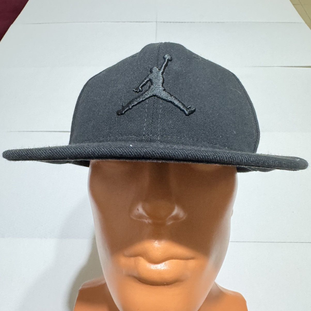 Jordan Brand Air Jordan Jumpman Snapback Hat Solid Black Adjustable Cap Size 40 - 1 Thumbnail