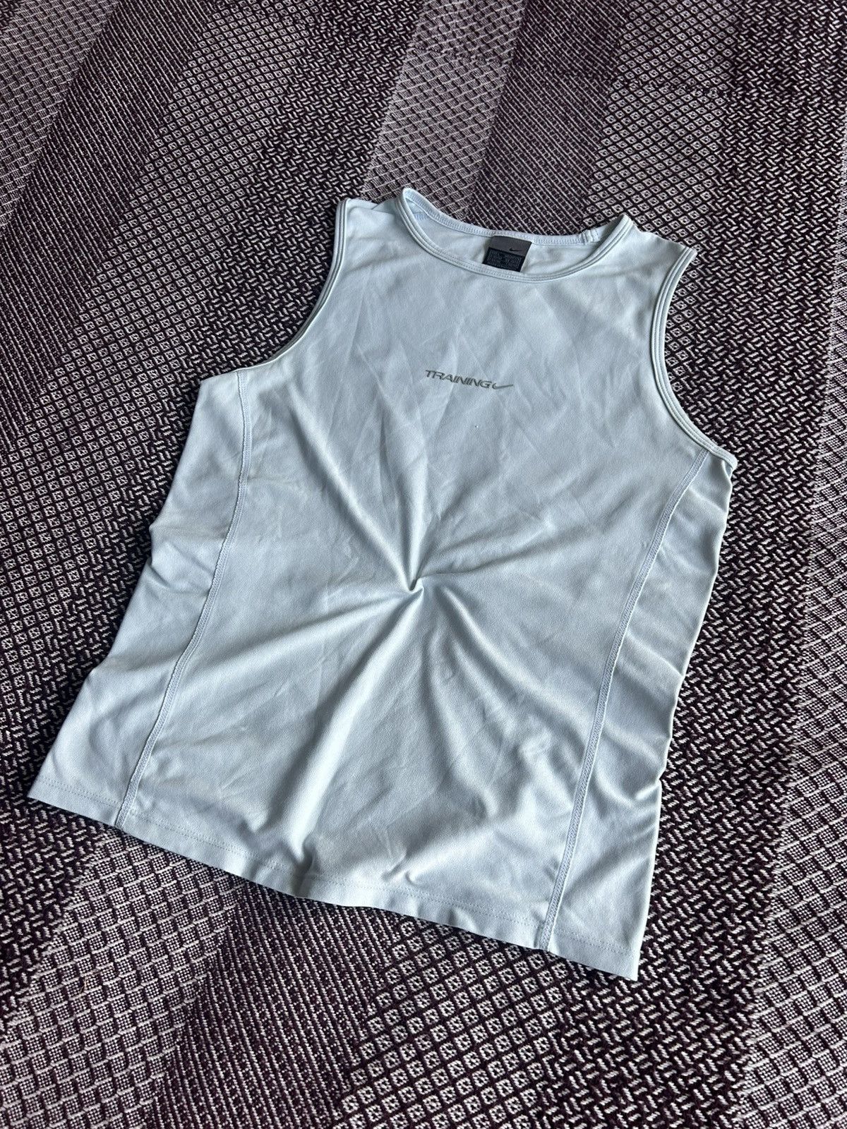 Nike Vintage Nike Dri-Fit Tank Top Y2K Style Streetwear Size L Size L / US 10 / IT 46 - 2 Thumbnail