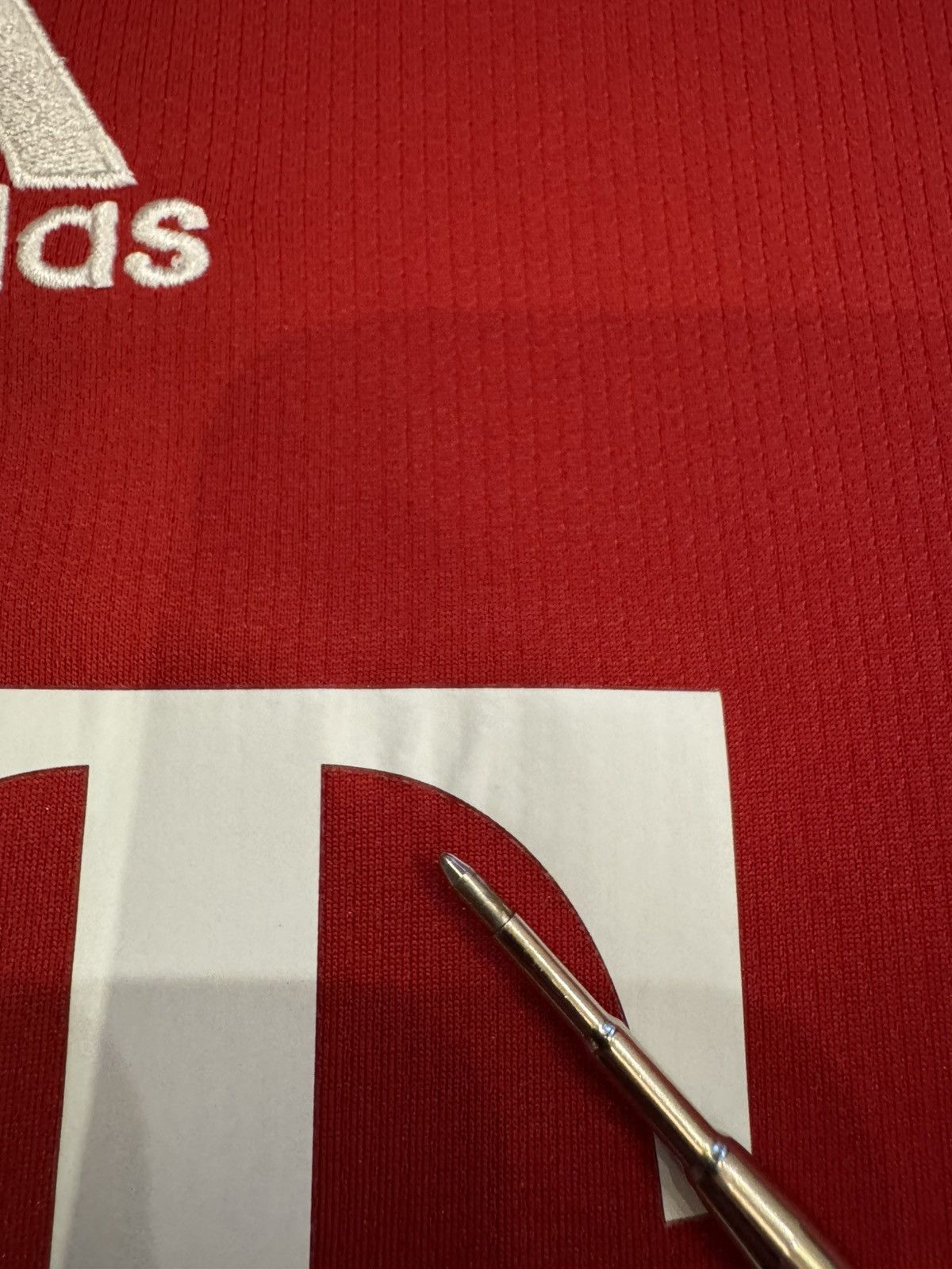 Adidas BAYERN MÜNICH 2015 2016 HOME FOOTBALL SHIRT ADIDAS sz S MEN Size US S / EU 44-46 / 1 - 7 Thumbnail