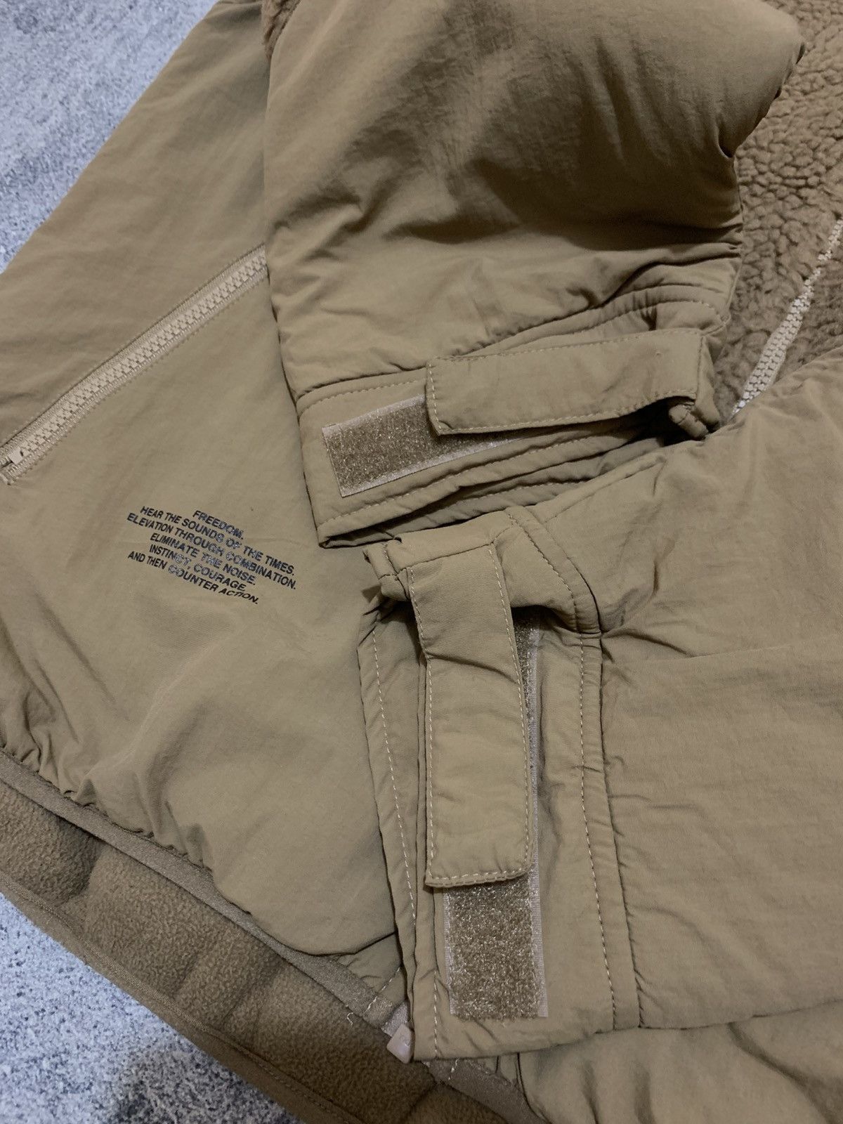 Undercover 🐍 Undercover x GU Freedom Noise Fleece Jacket Size US L / EU 52-54 / 3 - 10 Thumbnail