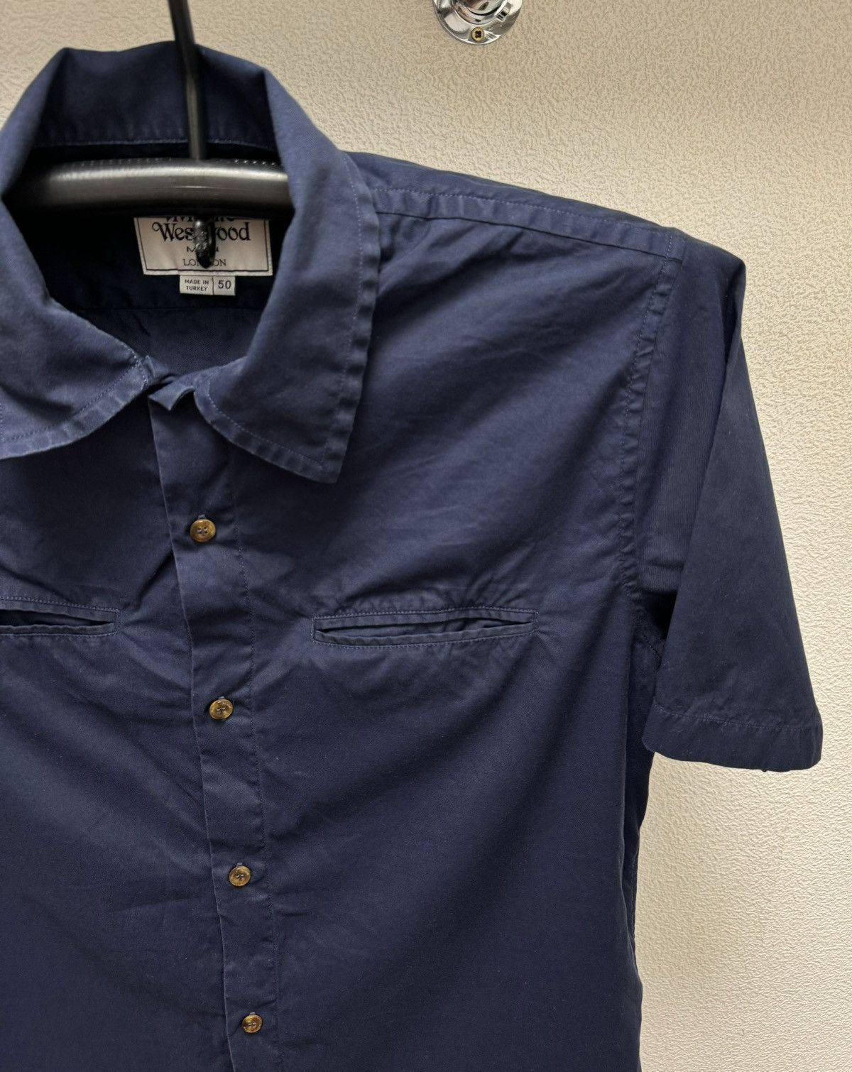 Vivienne Westwood Vivienne Westwood shirt 50 size M-L luxury Size US L / EU 52-54 / 3 - 4 Thumbnail