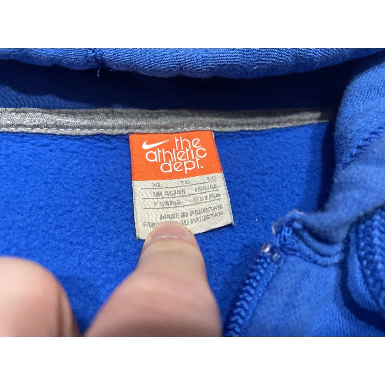 Nike VINTAGE Nike Hoodie Sweatshirt Mens XL Full Zip Swoosh Y2K Tag VTG H4 Size US XL / EU 56 / 4 - 3 Thumbnail