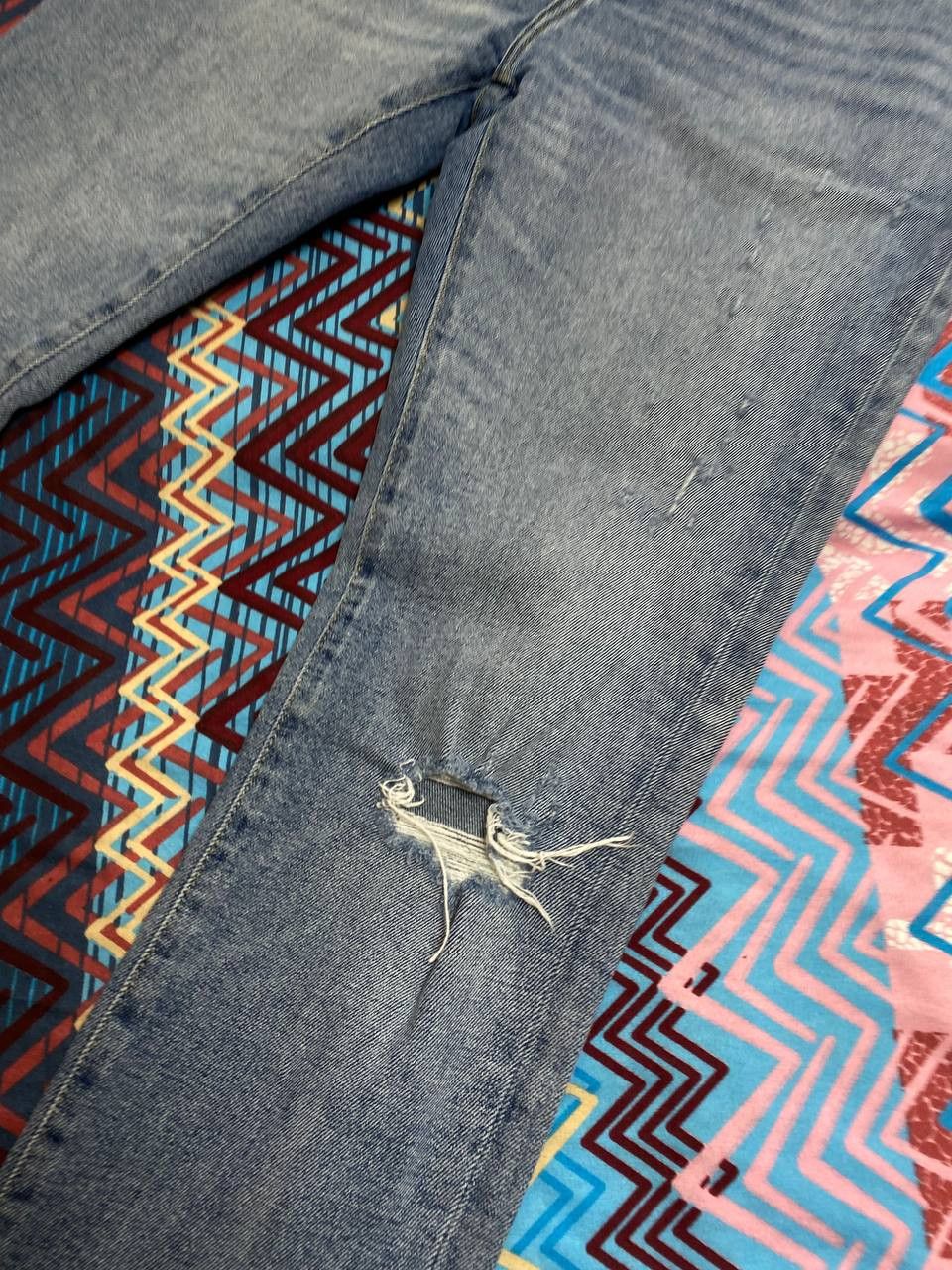 Tommy Hilfiger × Vintage Vintage 90s Tommy Hilfiger distressed relaxed fit jeans Size 30" / US 8 / IT 44 - 19 Thumbnail