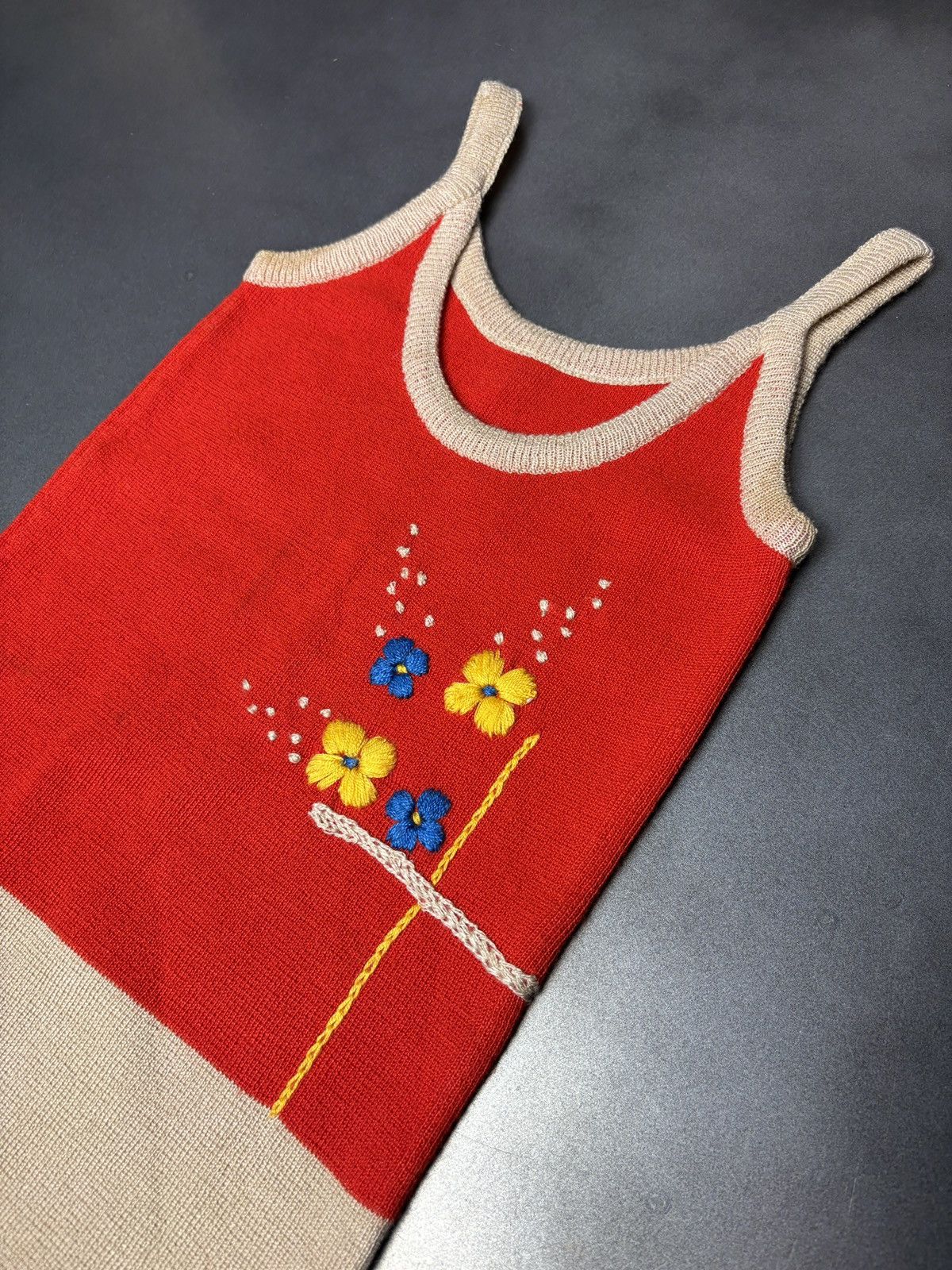 Vintage Vintage Knit Tank Top Embroidered Wool Sleeveless Floral 70s Size XS / US 0-2 / IT 36-38 - 3 Thumbnail