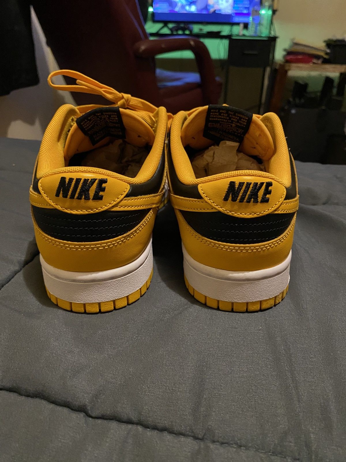 Nike Nike Dunk Low Championship Goldenrod (2021) Size US 9.5 / EU 42-43 - 6 Thumbnail