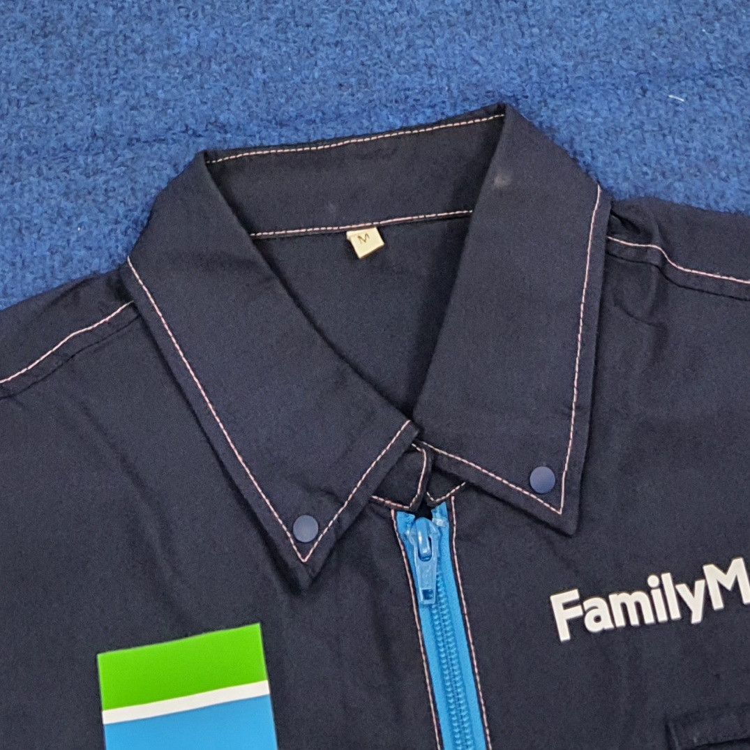 Japanese Brand Vintage FamilyMart Japan Staff Workwear Uniform C276N27 Size US M / EU 48-50 / 2 - 4 Thumbnail
