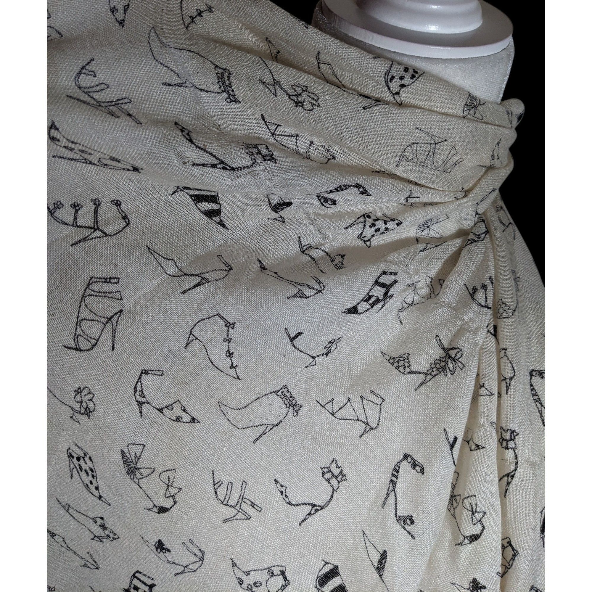 J.Crew J.Crew Preppy White And Black Shoe Sketch Scarf Size ONE SIZE - 4 Thumbnail